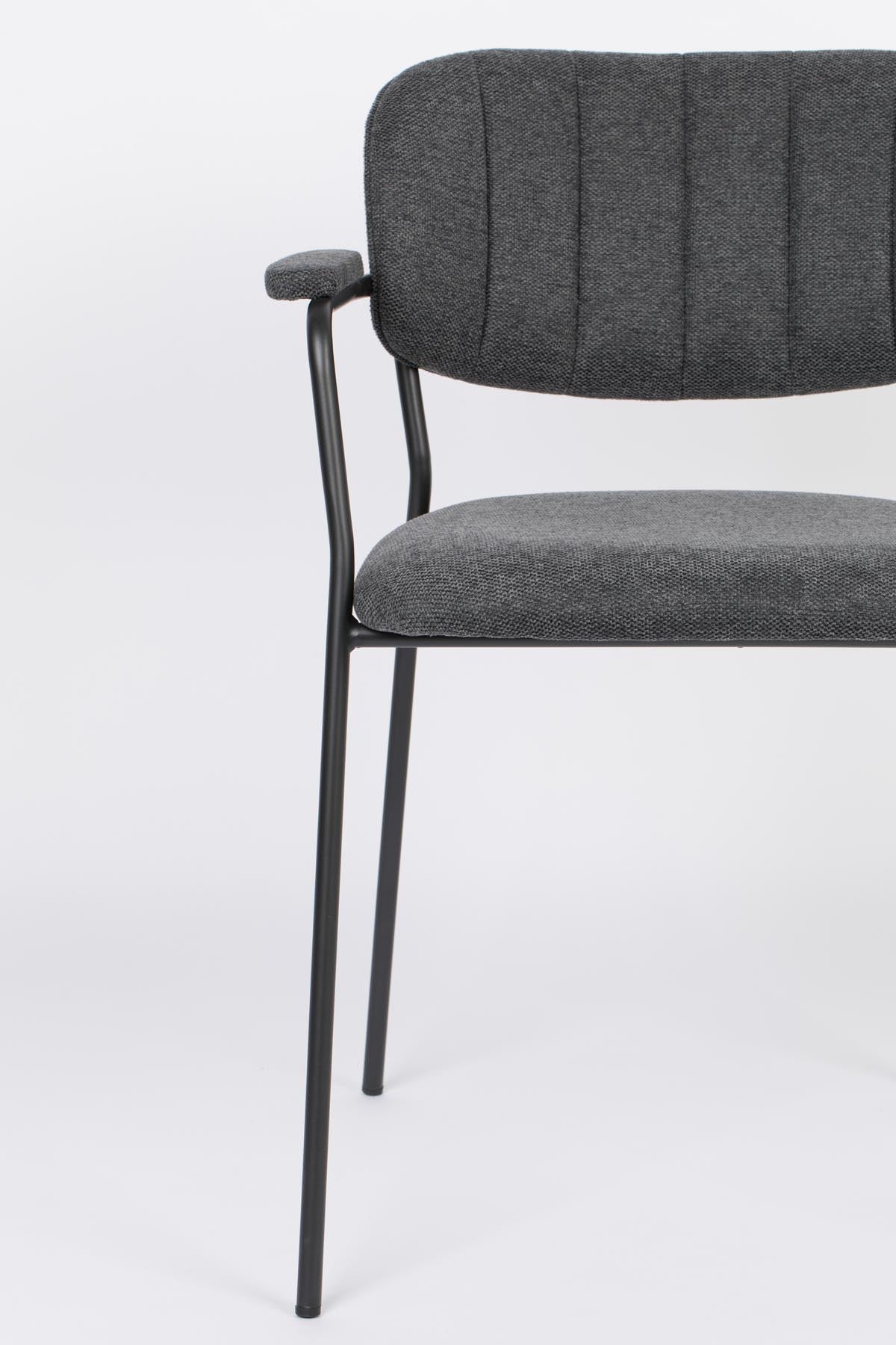 Armlehnstuhl Jolien gepolstert in Schwarz präsentiert im Onlineshop von KAQTU Design AG. Stuhl mit Armlehne ist von White Label Living