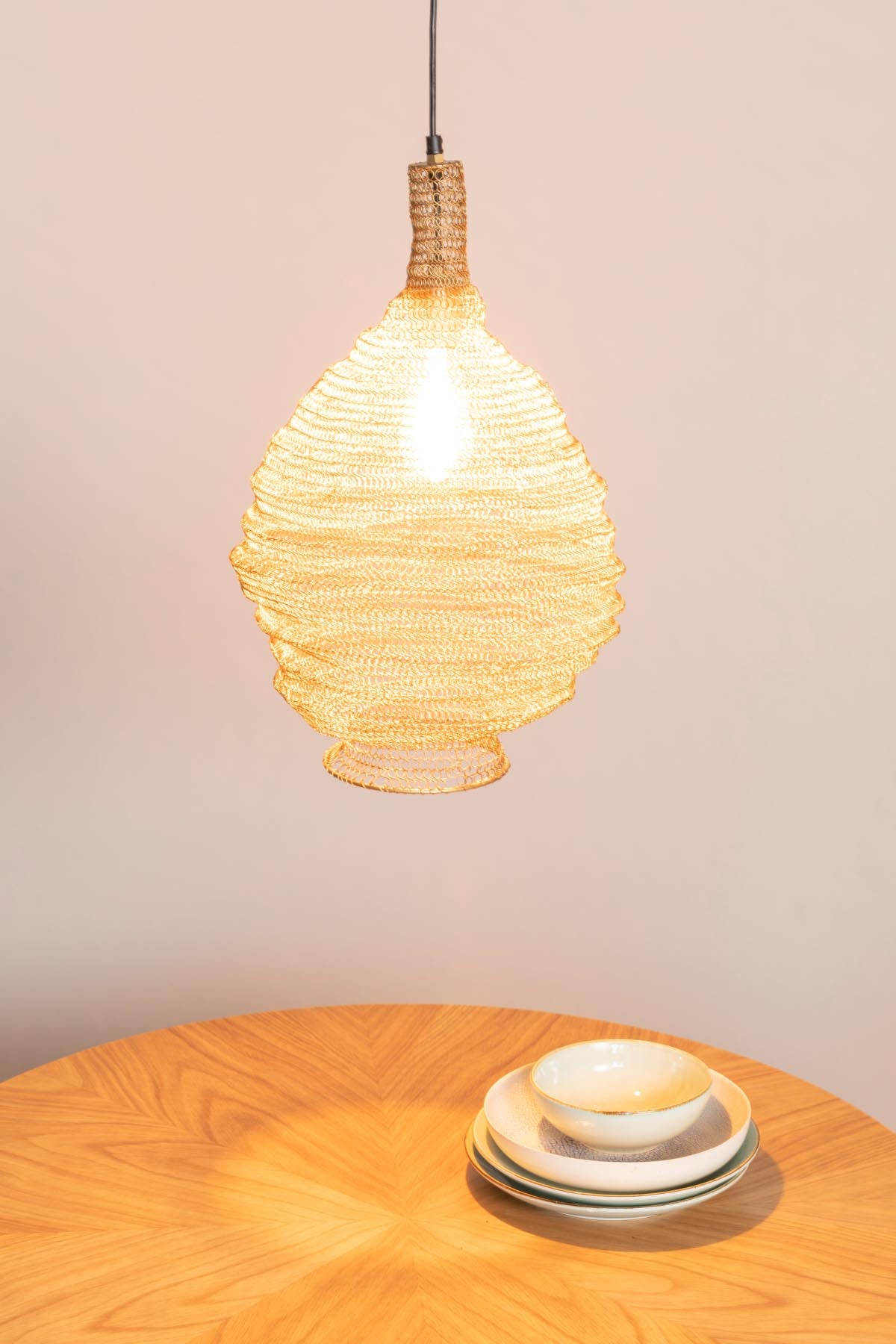 Tisch Fabio rund in Natur präsentiert im Onlineshop von KAQTU Design AG. Esstisch ist von White Label Living