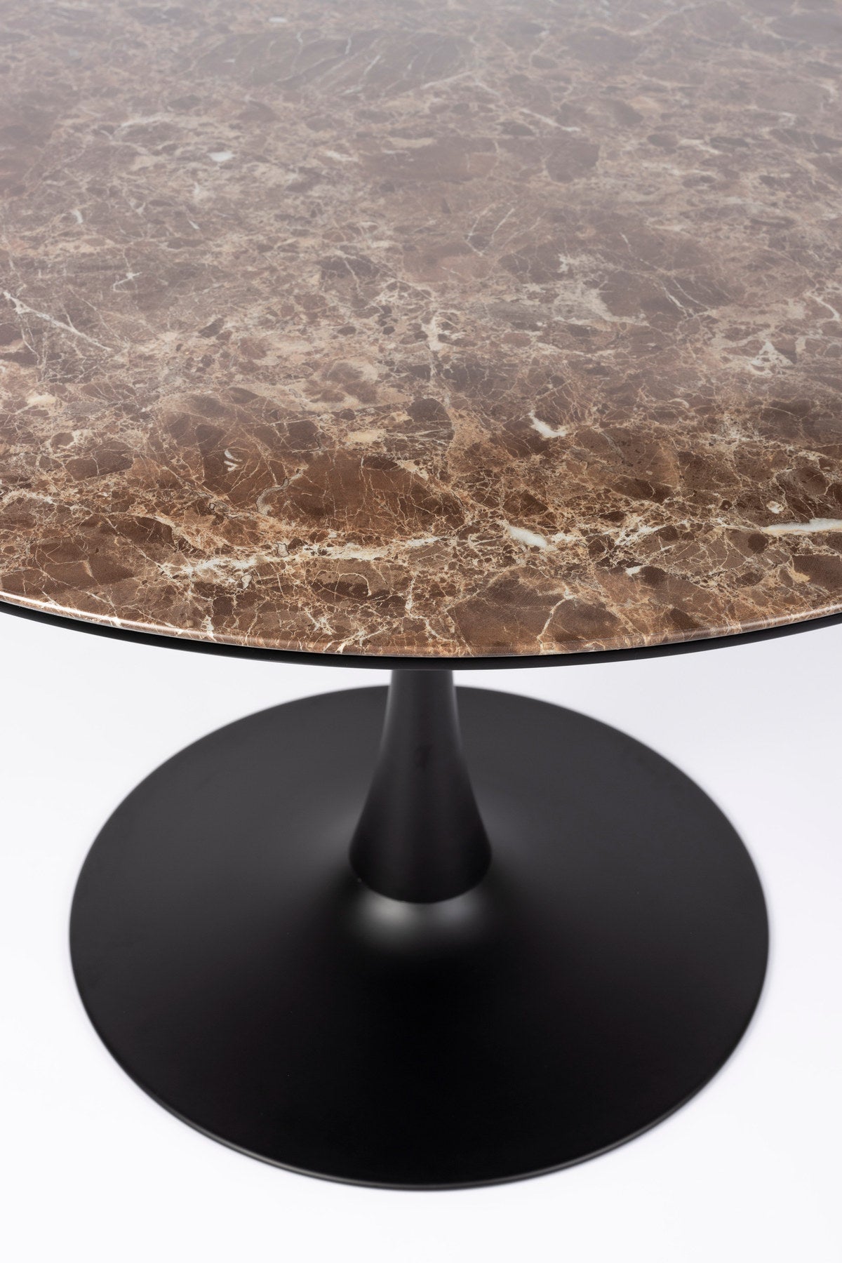 Tisch  MARU BROWN in Braun präsentiert im Onlineshop von KAQTU Design AG. Esstisch ist von White Label Living