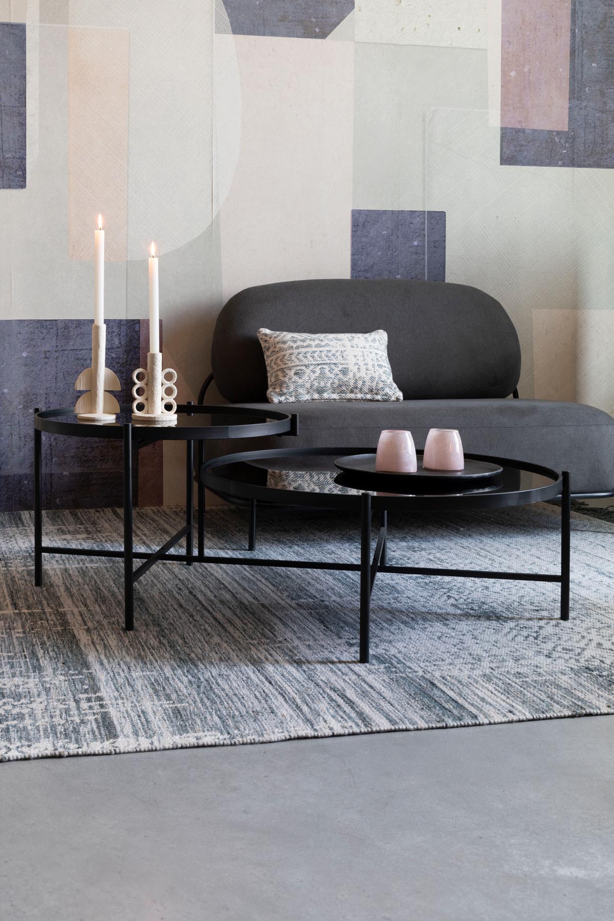 Beistelltisch LI in Schwarz präsentiert im Onlineshop von KAQTU Design AG. Couchtisch ist von White Label Living