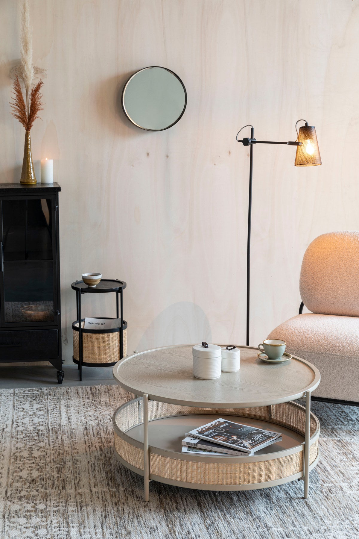 Beistelltisch MAKOTO in Sand präsentiert im Onlineshop von KAQTU Design AG. Couchtisch ist von White Label Living