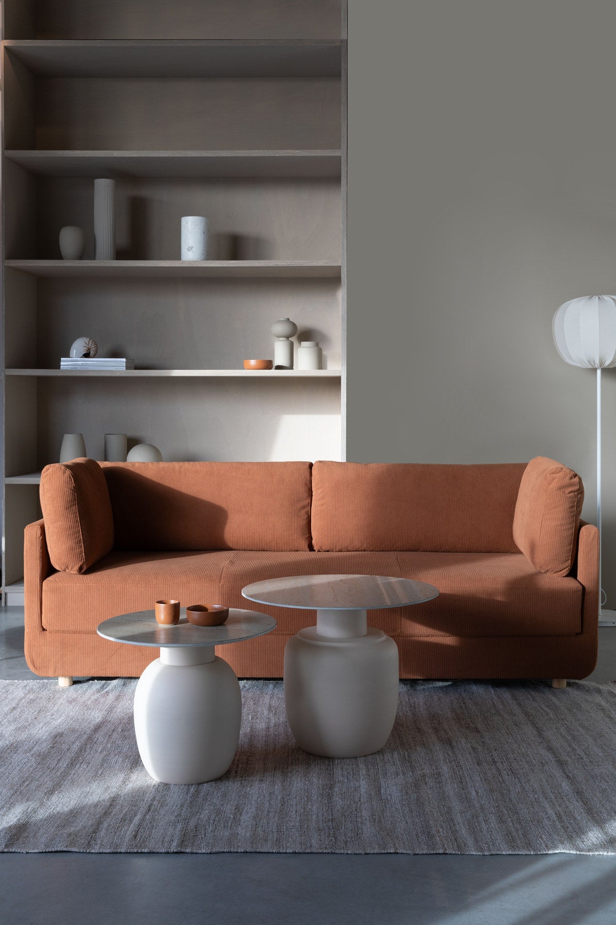 Karula Beistelltisch hoch in beige präsentiert im Onlineshop von KAQTU Design AG. Couchtisch ist von White Label Living