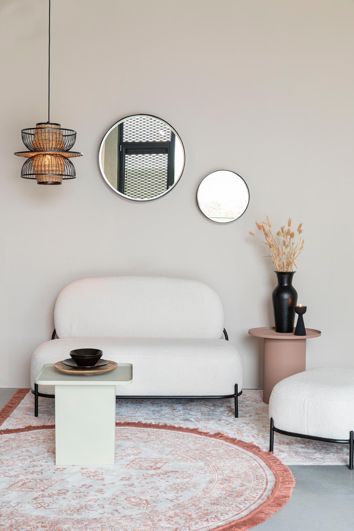 Sofa Polly in Elfenbein präsentiert im Onlineshop von KAQTU Design AG. 2er Sofa ist von White Label Living