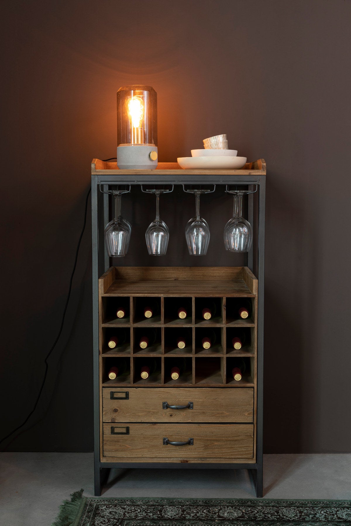 Cabinet Edgar in Braun präsentiert im Onlineshop von KAQTU Design AG. Vitrine ist von White Label Living