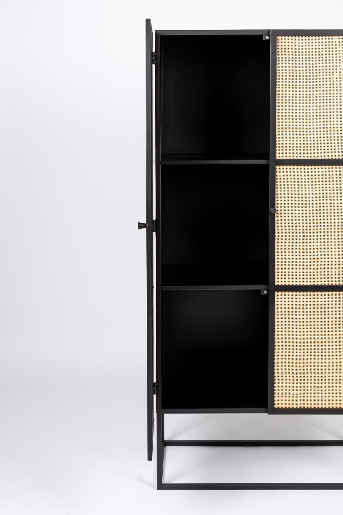 Cabinet Guuji High 2türig in Schwarz/Natur präsentiert im Onlineshop von KAQTU Design AG. Vitrine ist von White Label Living