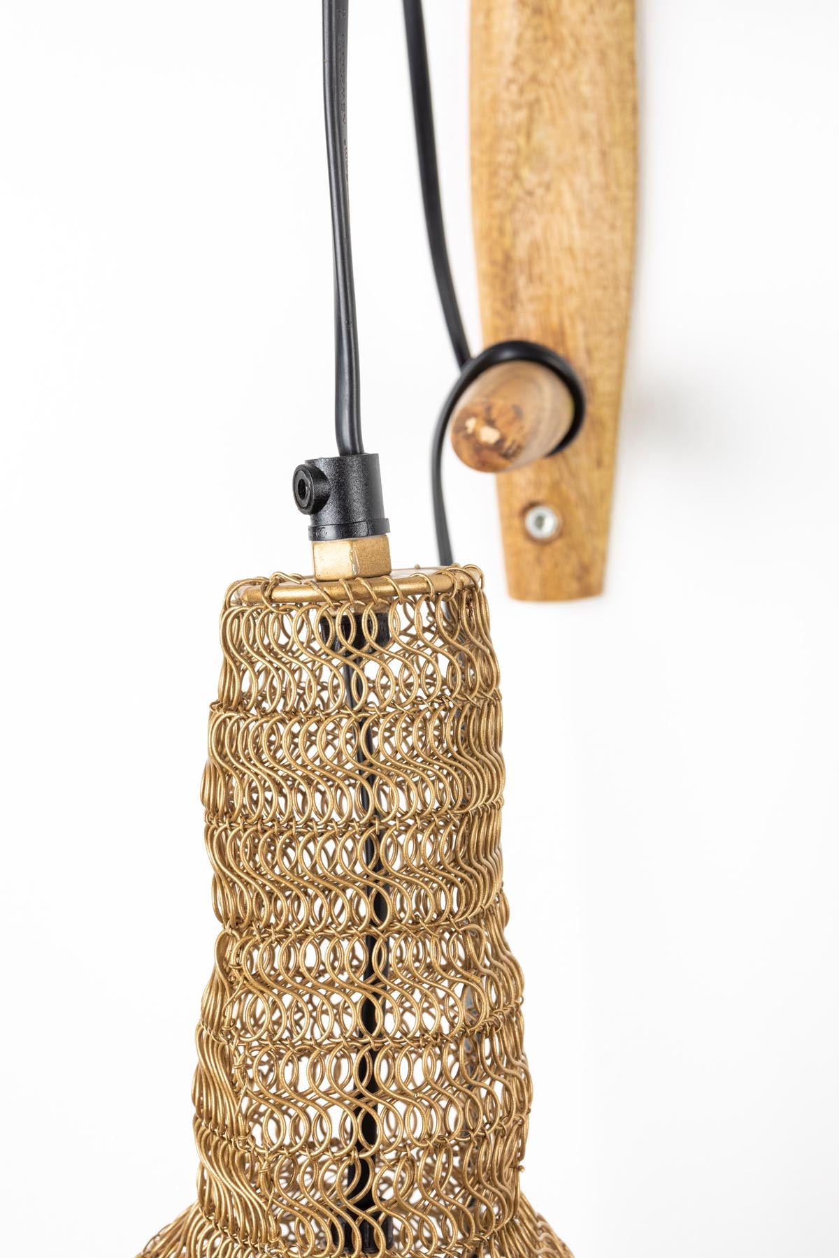 Wandleuchte ALEN in Natur/Gold präsentiert im Onlineshop von KAQTU Design AG. Wandleuchte ist von White Label Living