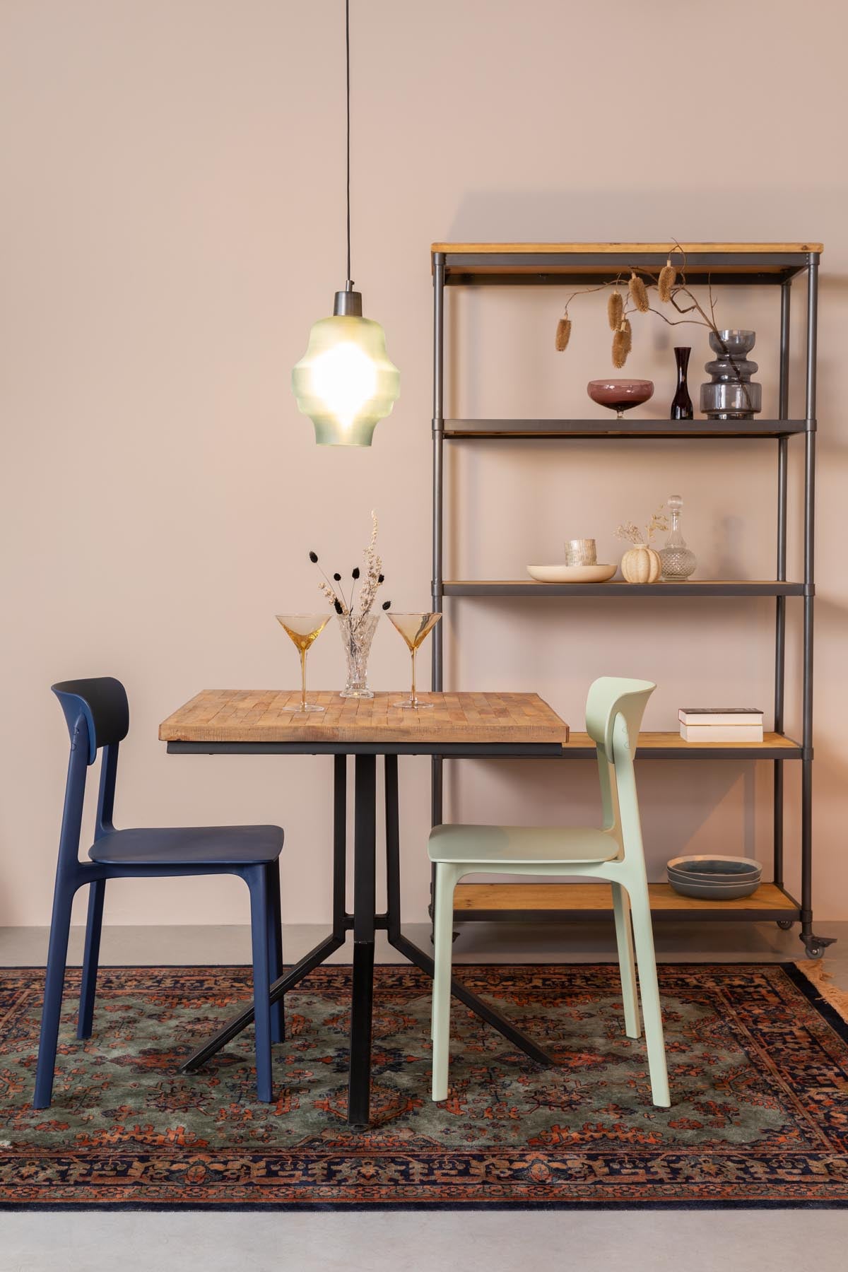 Teppich Raz in Grün präsentiert im Onlineshop von KAQTU Design AG. Teppich ist von White Label Living