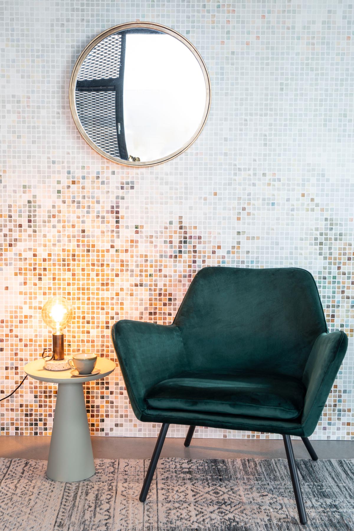 Spiegel MATZ rund in Gold präsentiert im Onlineshop von KAQTU Design AG. Spiegel ist von White Label Living