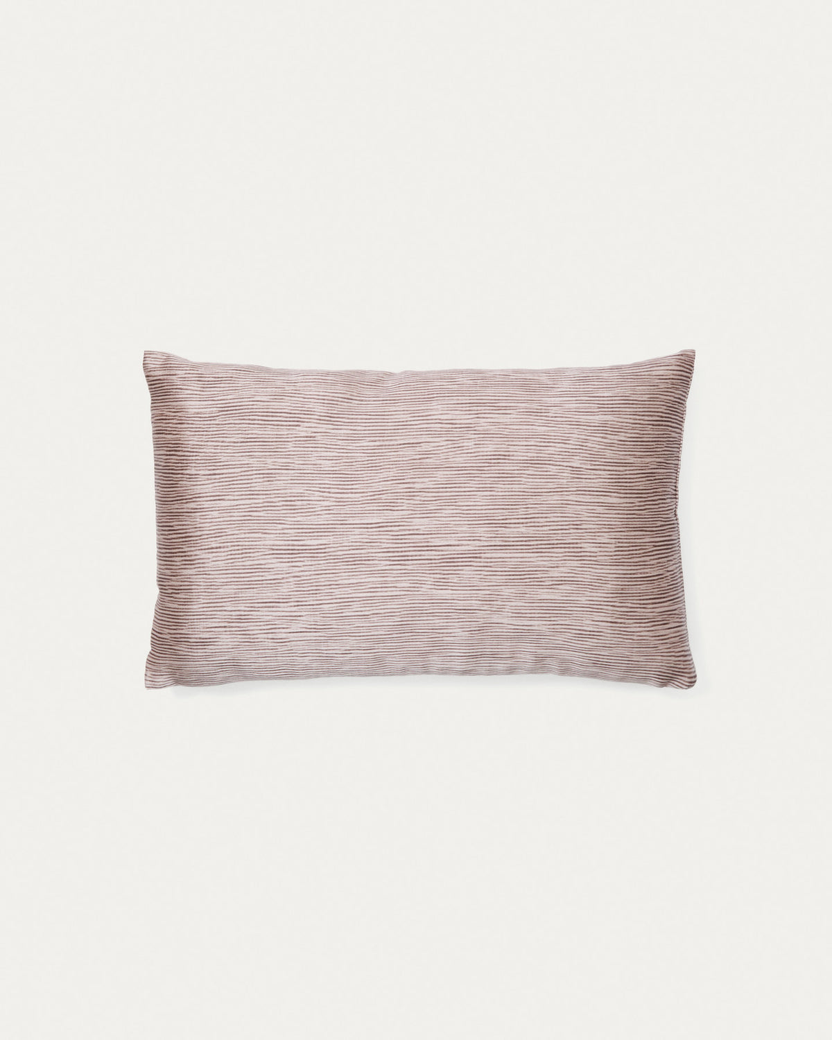 Kissenbezug Mirca Struktur terrakotta 50 x 30 cm in Rosa präsentiert im Onlineshop von KAQTU Design AG. Deko Kissenbezug ist von Kave Home