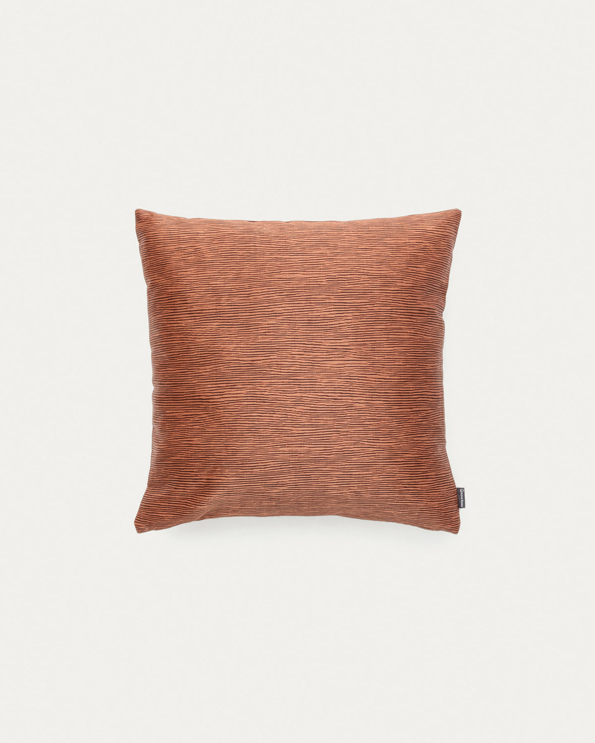 Kissenbezug Mirca Struktur braun 45 x 45 cm in Braun präsentiert im Onlineshop von KAQTU Design AG. Deko Kissenbezug ist von Kave Home