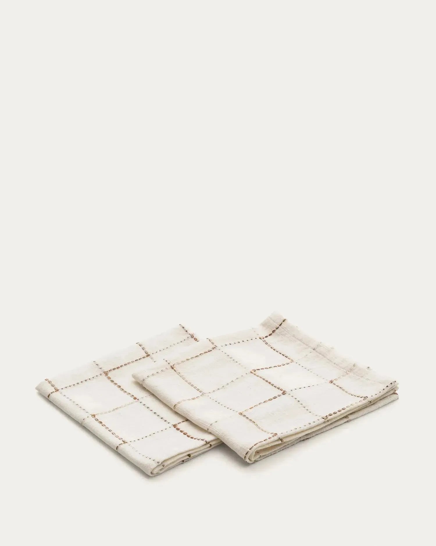Elegantes Set aus 2 weißen Servietten aus 100% Baumwolle von Kave Home, ideal für stilvolle Tischdekoration.