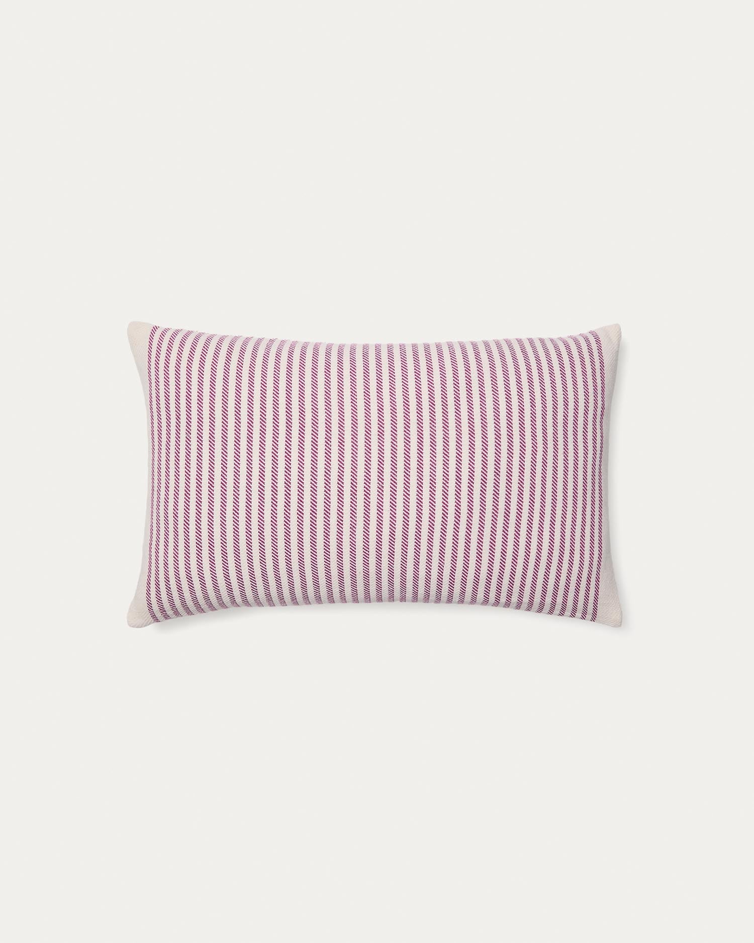 Kissenbezug Lioris aus gestreifter Baumwolle rosa 60 x 40 cm in Rosa präsentiert im Onlineshop von KAQTU Design AG. Deko Kissenbezug ist von Kave Home