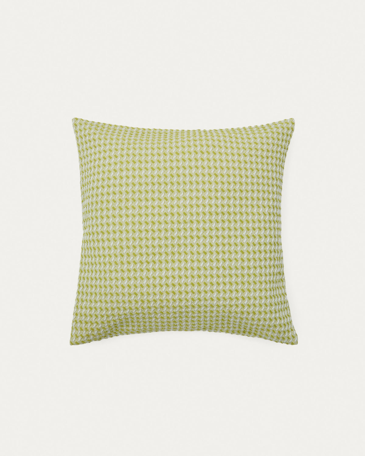 Kissenbezug Lunira aus Waffelstoff grün 50 x 50 cm in Hellgrün präsentiert im Onlineshop von KAQTU Design AG. Deko Kissenbezug ist von Kave Home