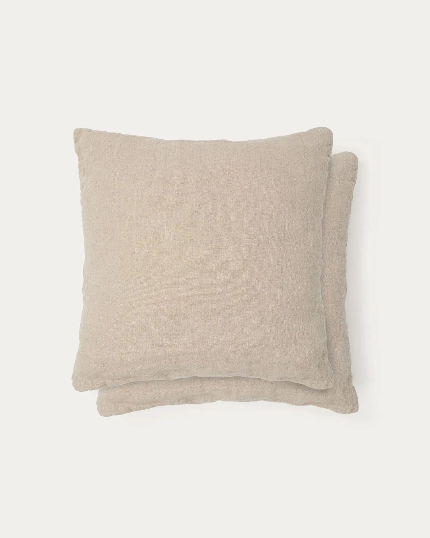 Set Tandi aus 2 Kissenbezügen aus 100 % Leinen in Beige, 50 x 50 cm in Natur präsentiert im Onlineshop von KAQTU Design AG. Deko Kissenbezug ist von Kave Home
