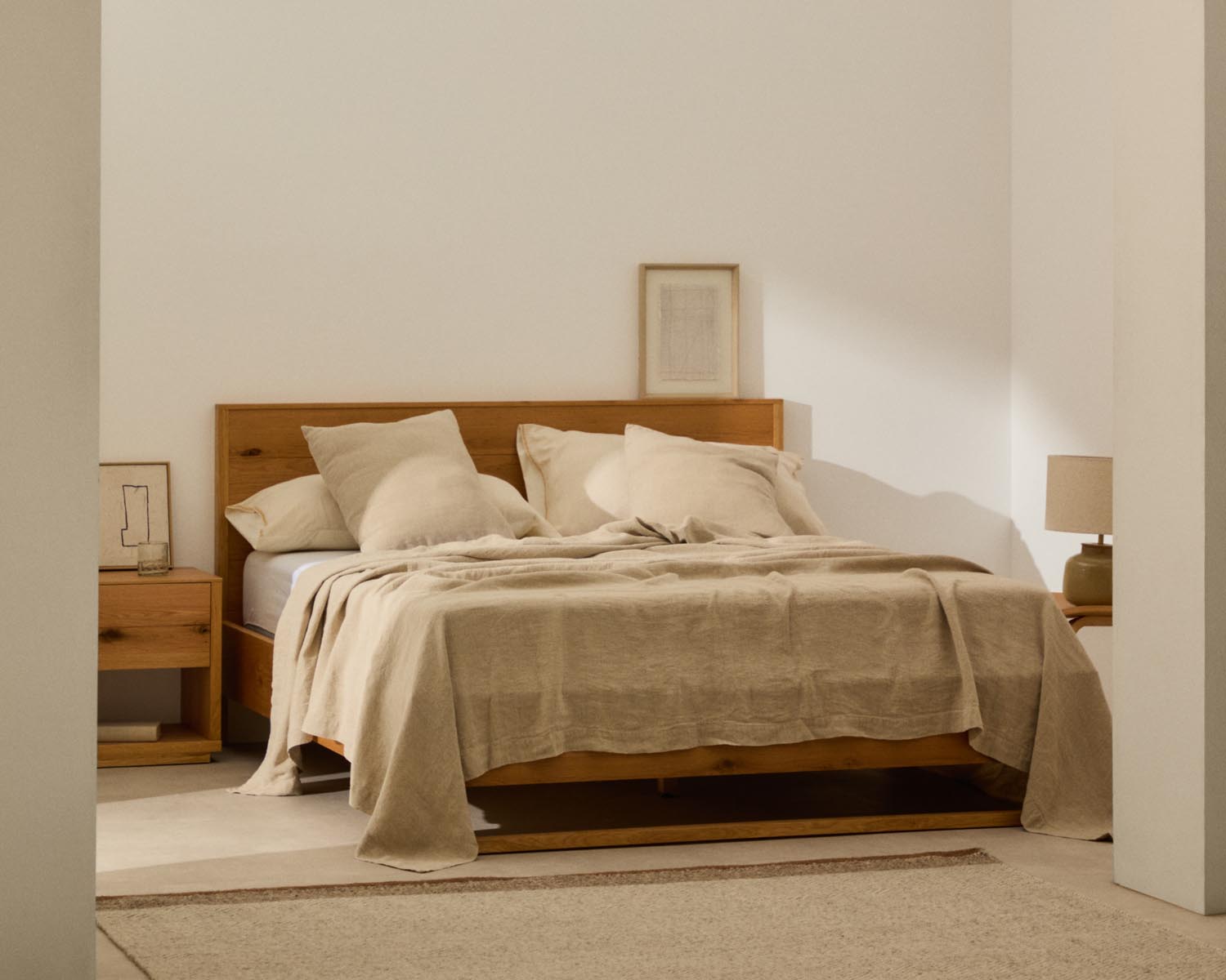 Set Tandi: 2 stilvolle Kissenbezüge aus 100% Leinen in Beige, 50x50 cm. Ideal für ein gemütliches und nachhaltiges Zuhause.