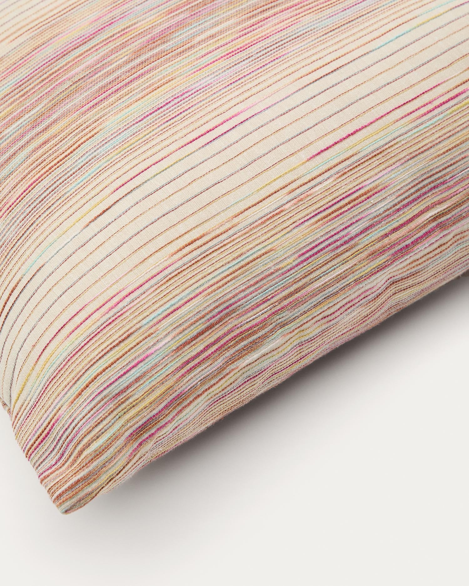 Mehrfarbiger Kissenbezug Merure aus Jacquard, 45 x 45 cm in Mehrfarbig präsentiert im Onlineshop von KAQTU Design AG. Deko Kissenbezug ist von Kave Home