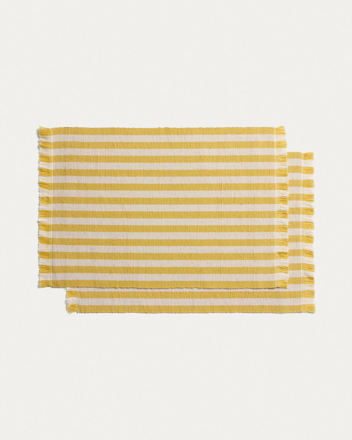 Set Daltan mit 2 Tischsets aus Baumwolle und Jute, gelb gestreift, 35 x 50 cm in Gelb präsentiert im Onlineshop von KAQTU Design AG. Tischset ist von Kave Home