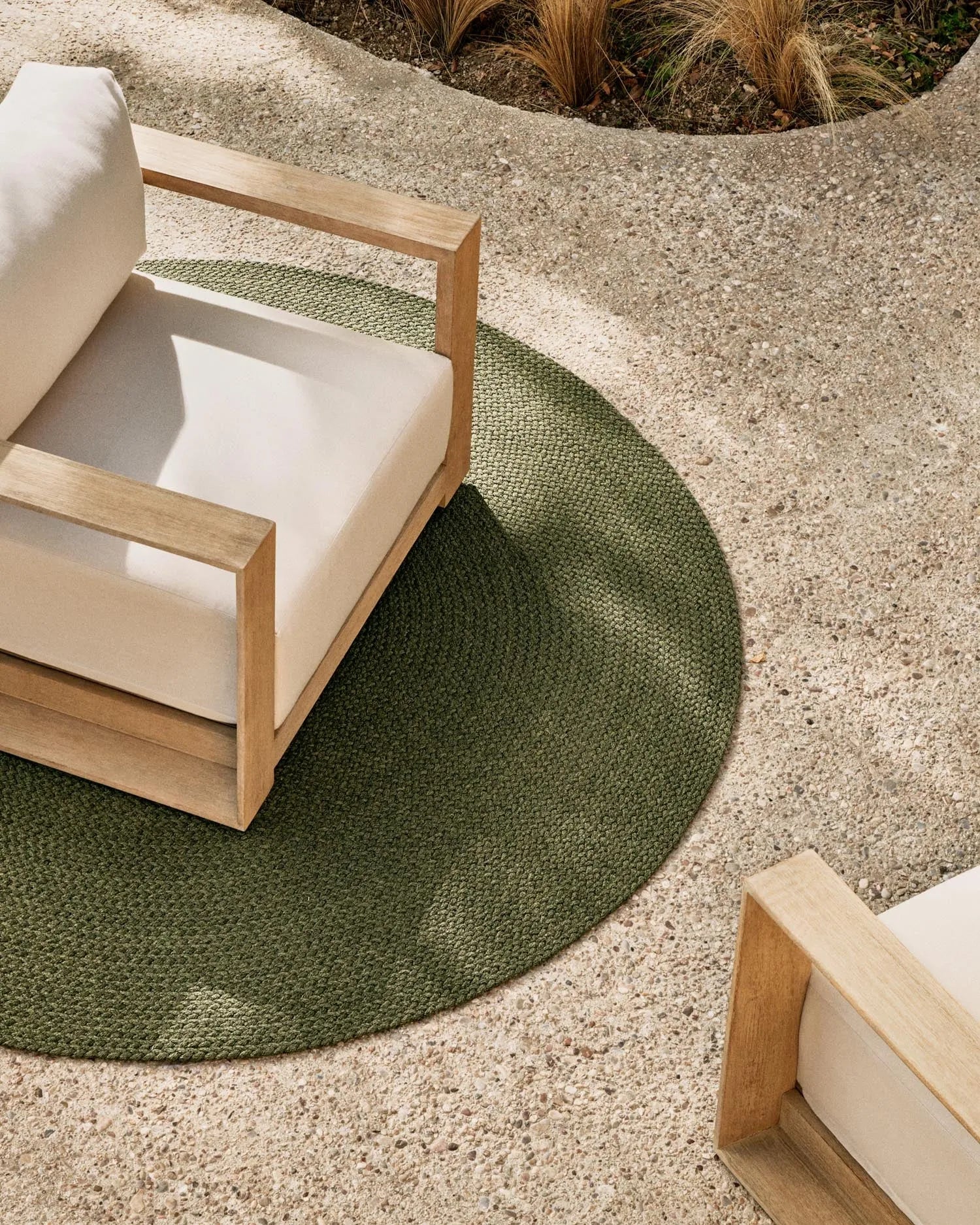 Teppich Despas aus synthetischen Fasern grün Ø150 cm   in Grün präsentiert im Onlineshop von KAQTU Design AG. Teppich ist von Kave Home
