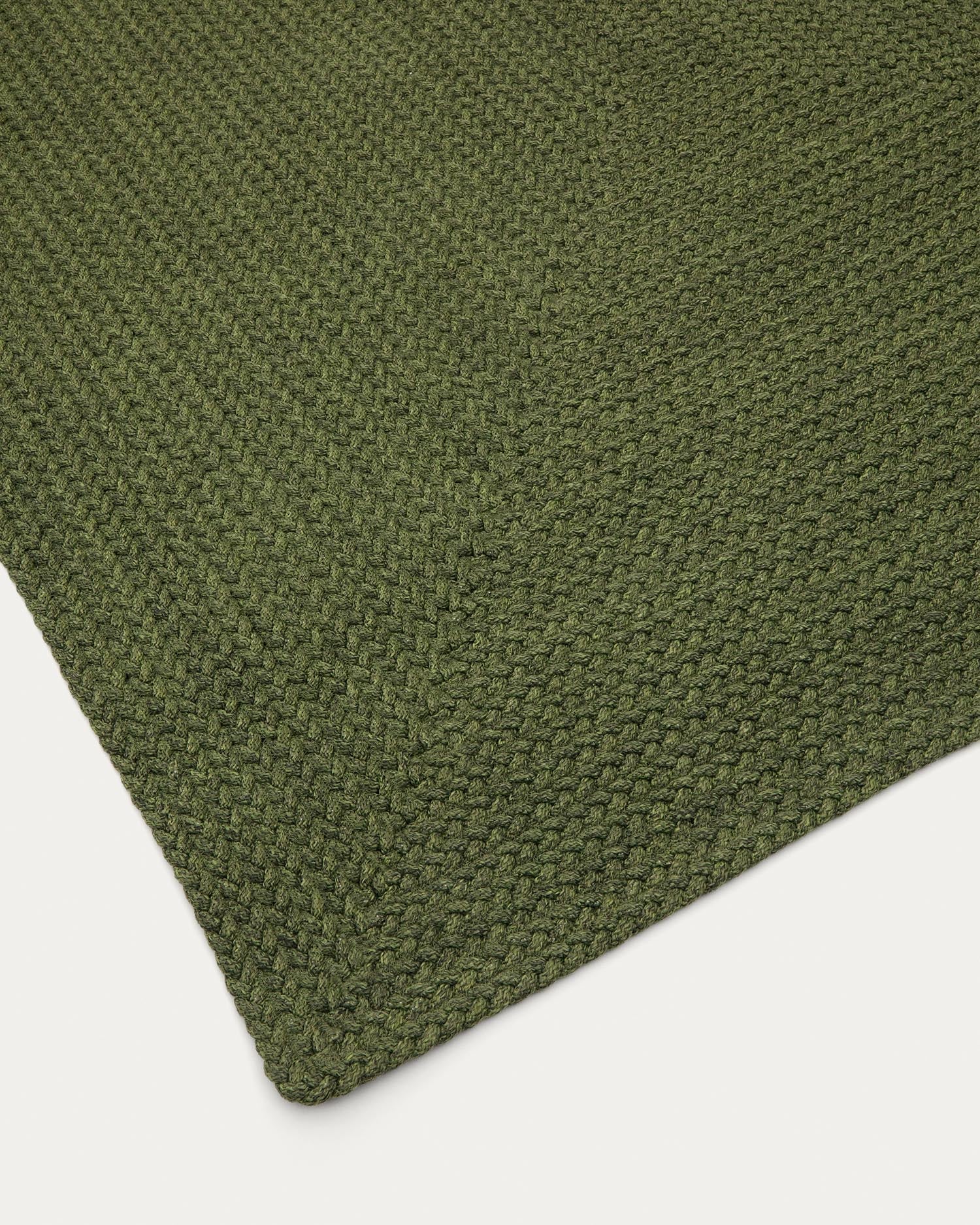 Teppich Despas aus synthetischen Fasern grün 160 x 230 cm   in Grün präsentiert im Onlineshop von KAQTU Design AG. Teppich ist von Kave Home