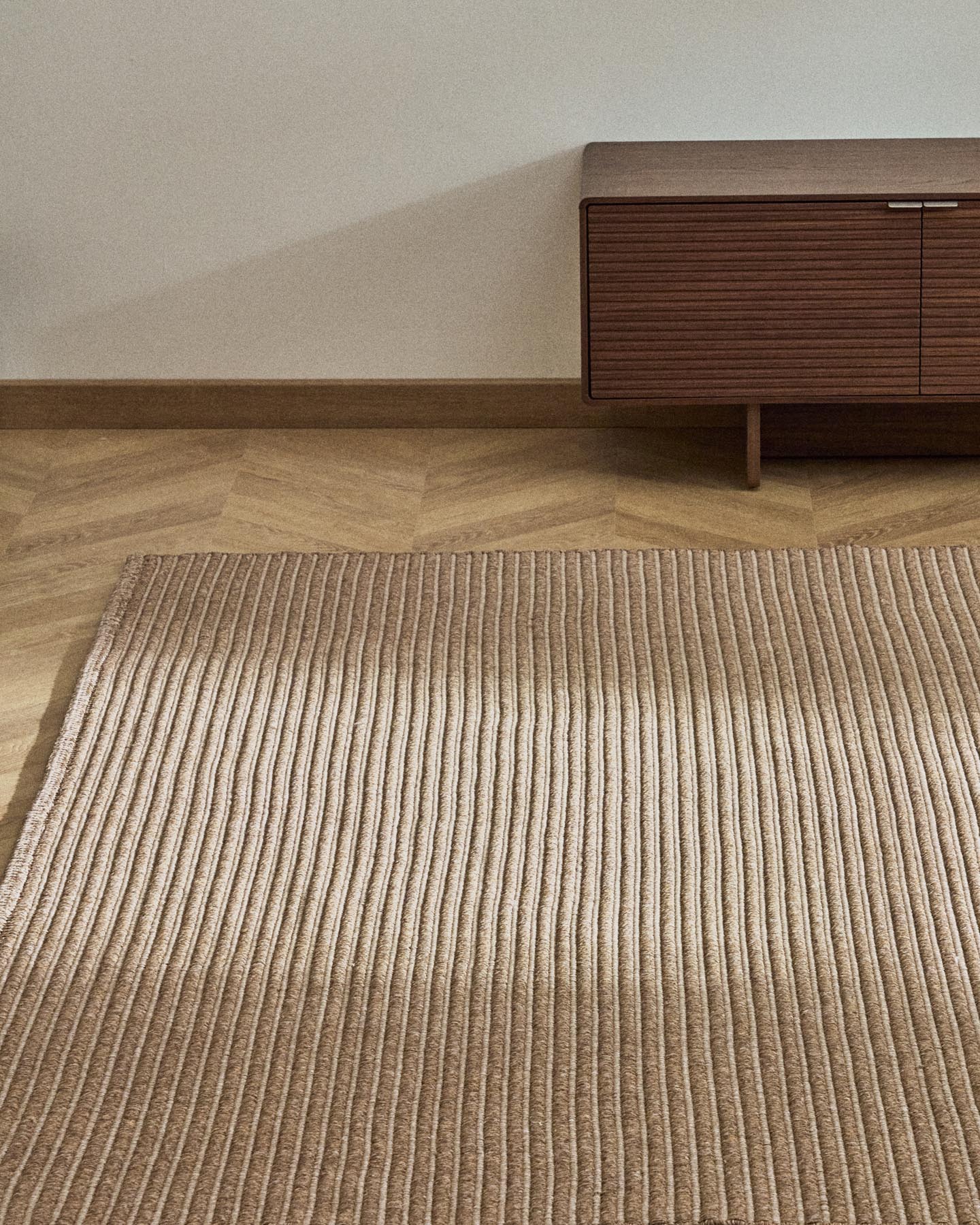 Teppich Ardelia aus synthetischen Fasern beige 160 x 230 cm in Beige präsentiert im Onlineshop von KAQTU Design AG. Teppich ist von Kave Home