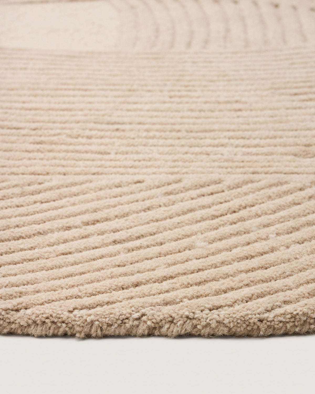 Rechteckiger Teppich Domm von Kave Home aus Wolle in Ecru mit Jacquard-Muster