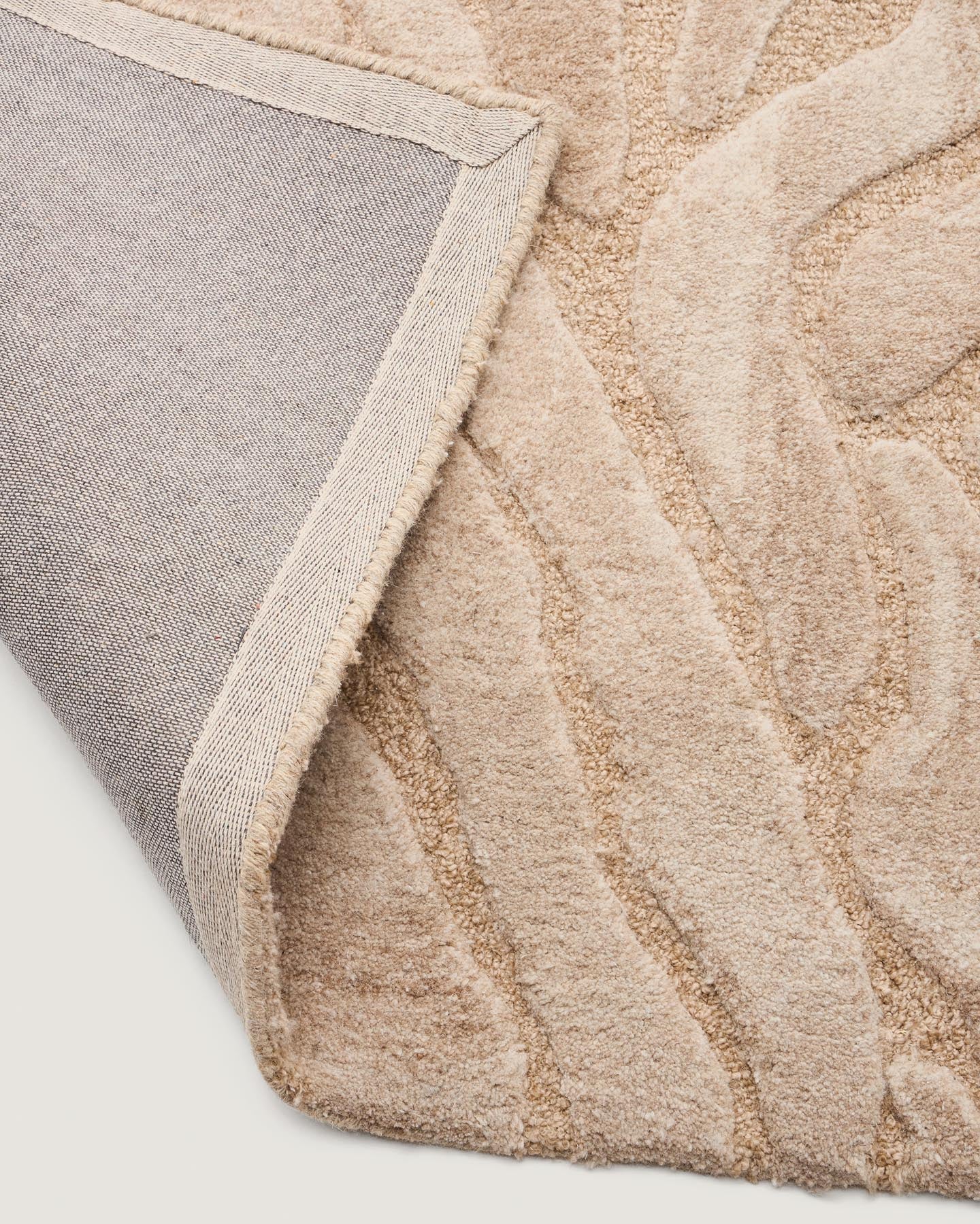 Wollteppich Tribet mit Jacquard-Zebramuster 200 X 300 cm in Beige präsentiert im Onlineshop von KAQTU Design AG. Teppich ist von Kave Home