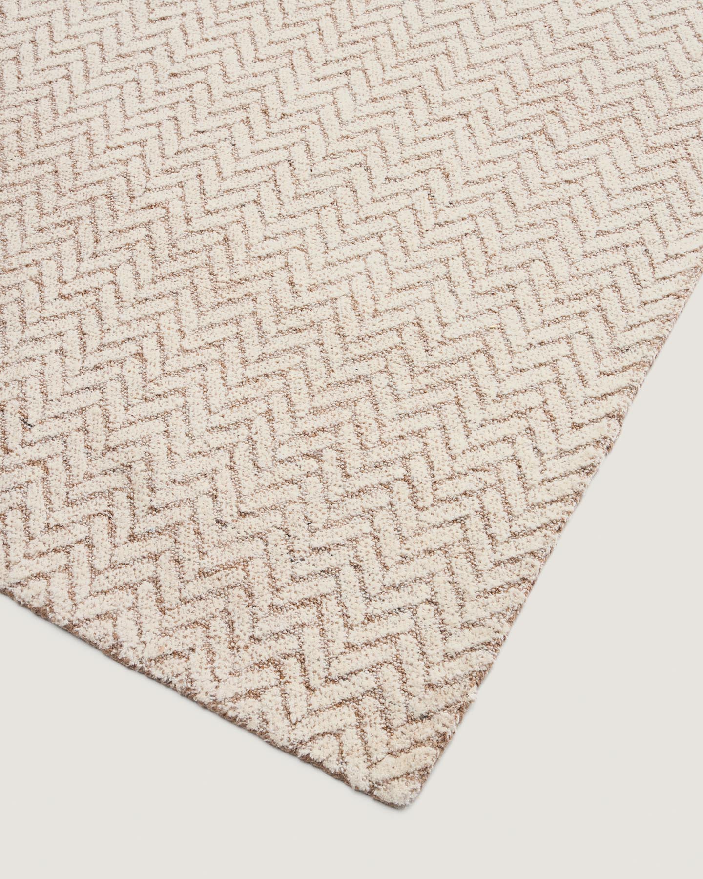 Wollteppich Calira mit Jacquard-Flechtmuster, beige, 230 x 160 cm in Natur präsentiert im Onlineshop von KAQTU Design AG. Teppich ist von Kave Home