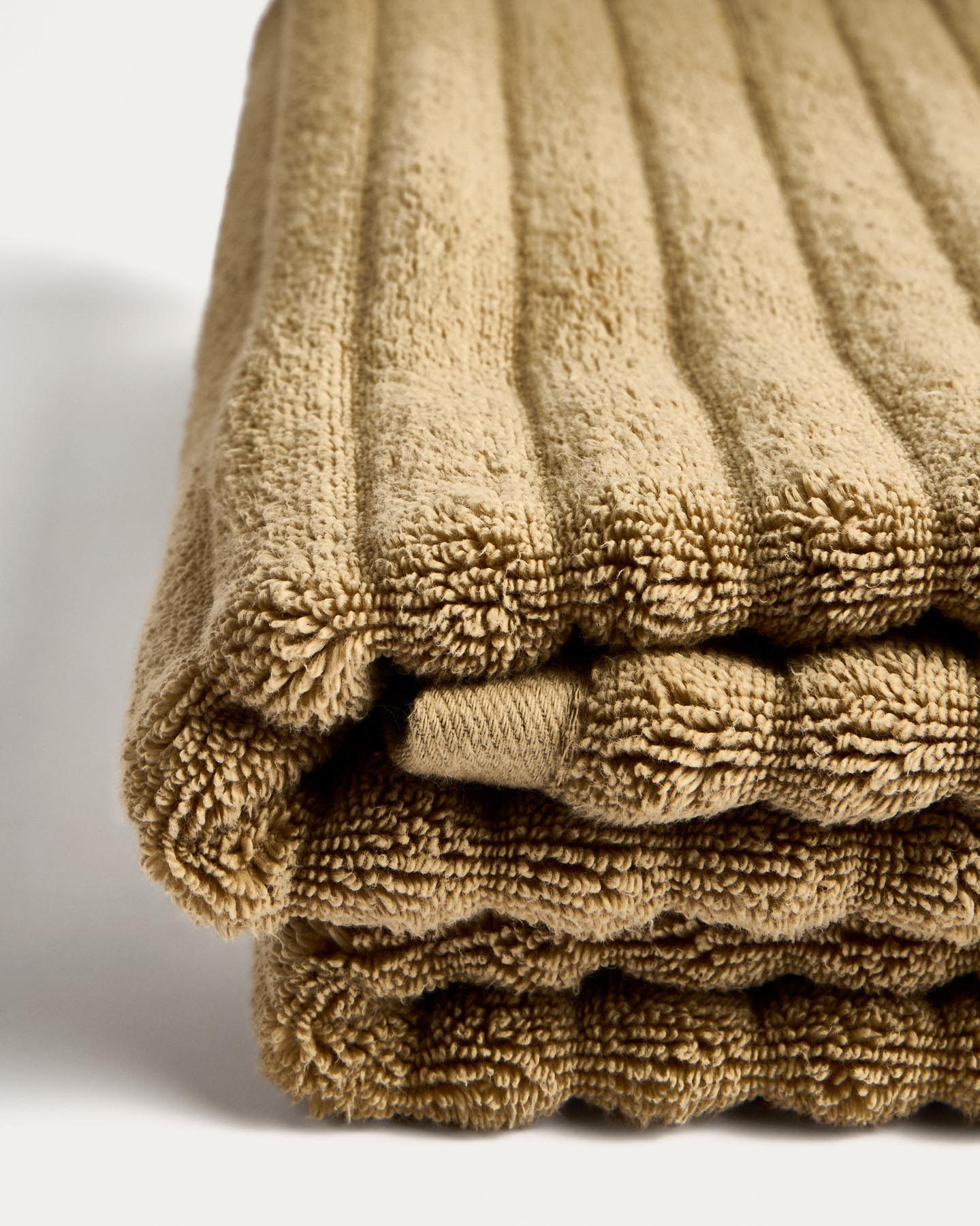 Badetuch Navira aus 100 % Baumwolle, hellgrün, 70 X 140 cm in Hellgrün präsentiert im Onlineshop von KAQTU Design AG. Badetuch ist von Kave Home