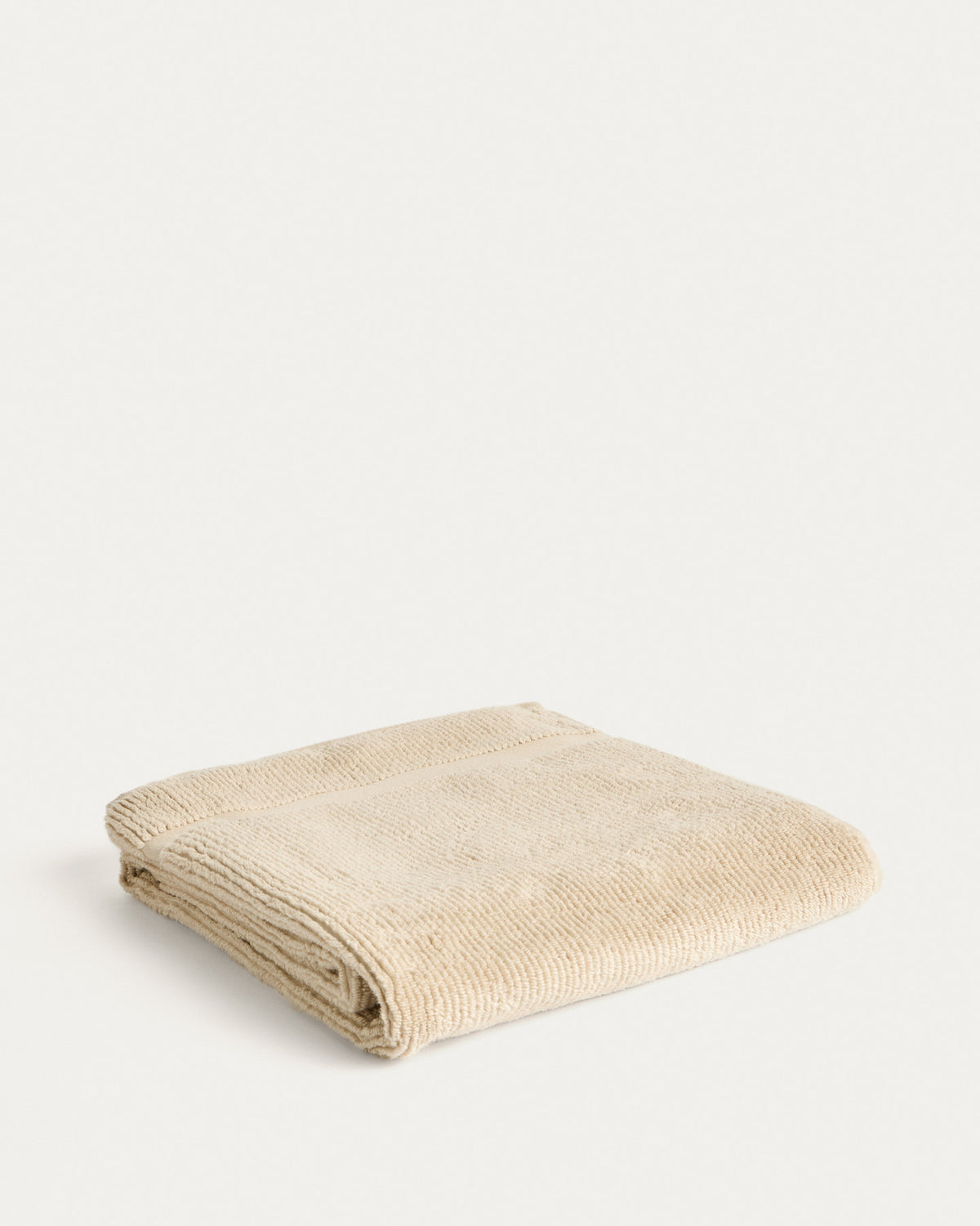 Badetuch Olvira aus 100 % Baumwolle mit Jacquard-Muster, beige, 70 x 140 cm in Beige präsentiert im Onlineshop von KAQTU Design AG. Handtuch ist von Kave Home