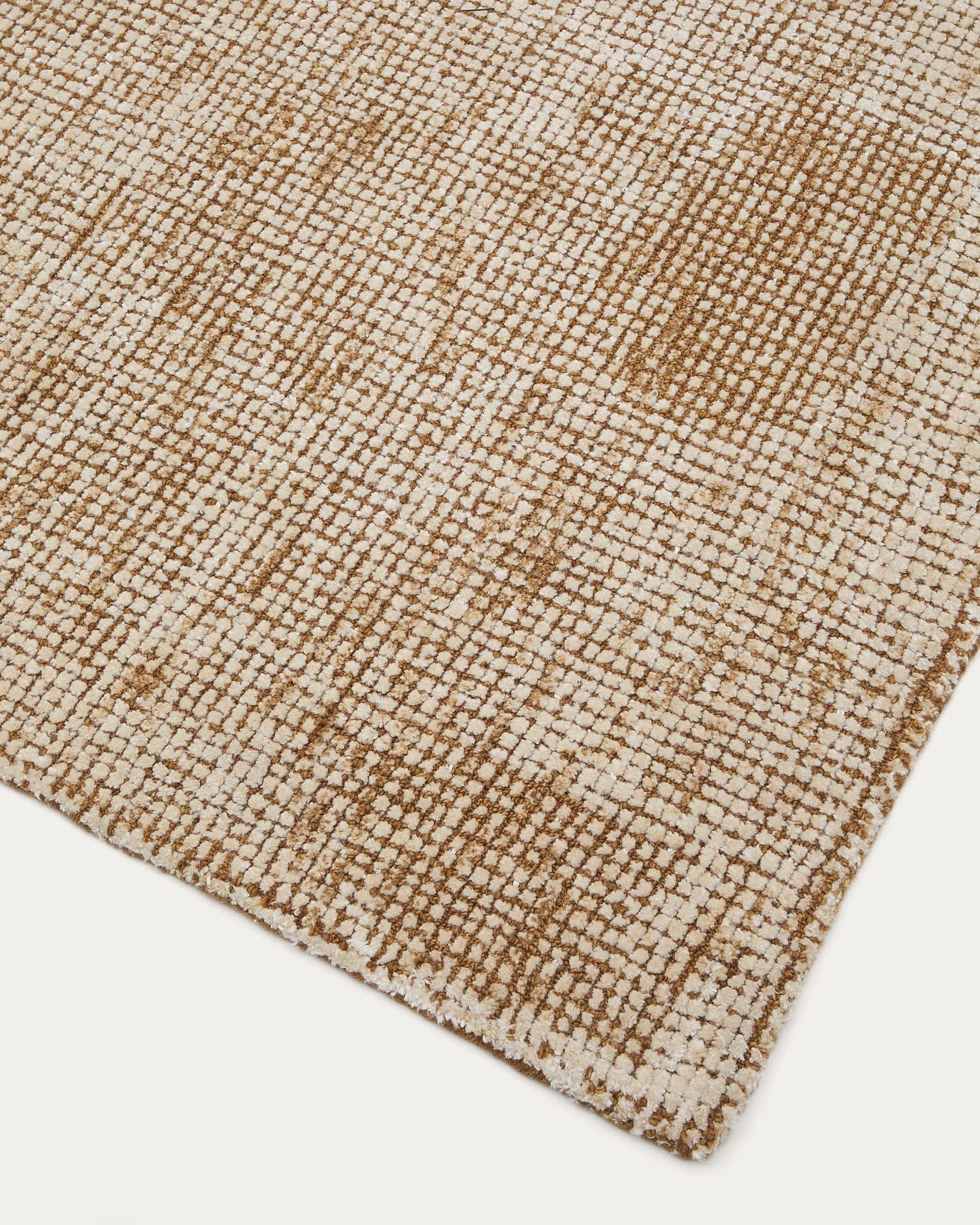 Eleganter Susi Teppich aus Wolle und Bambusviskose in Grün, 160x230 cm, von Kave Home. Perfekt für stilvolle Räume.