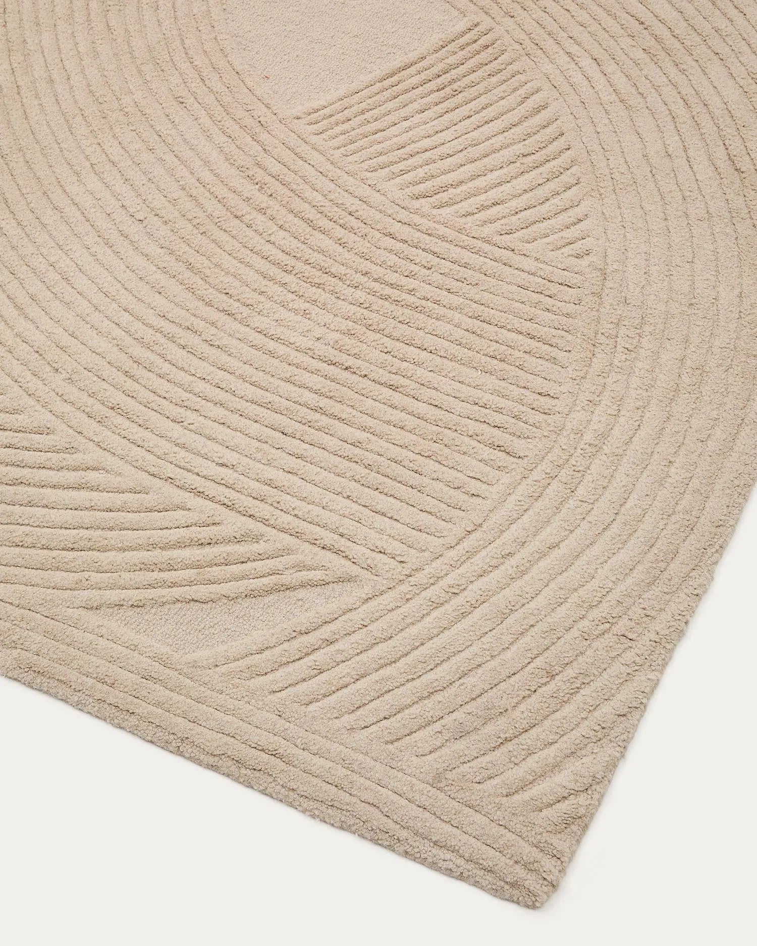 Eleganter Wollteppich in Weiß, 160x230 cm, mit feinem Jacquard-Muster, langlebig und pflegeleicht, ideal für jeden Raum.