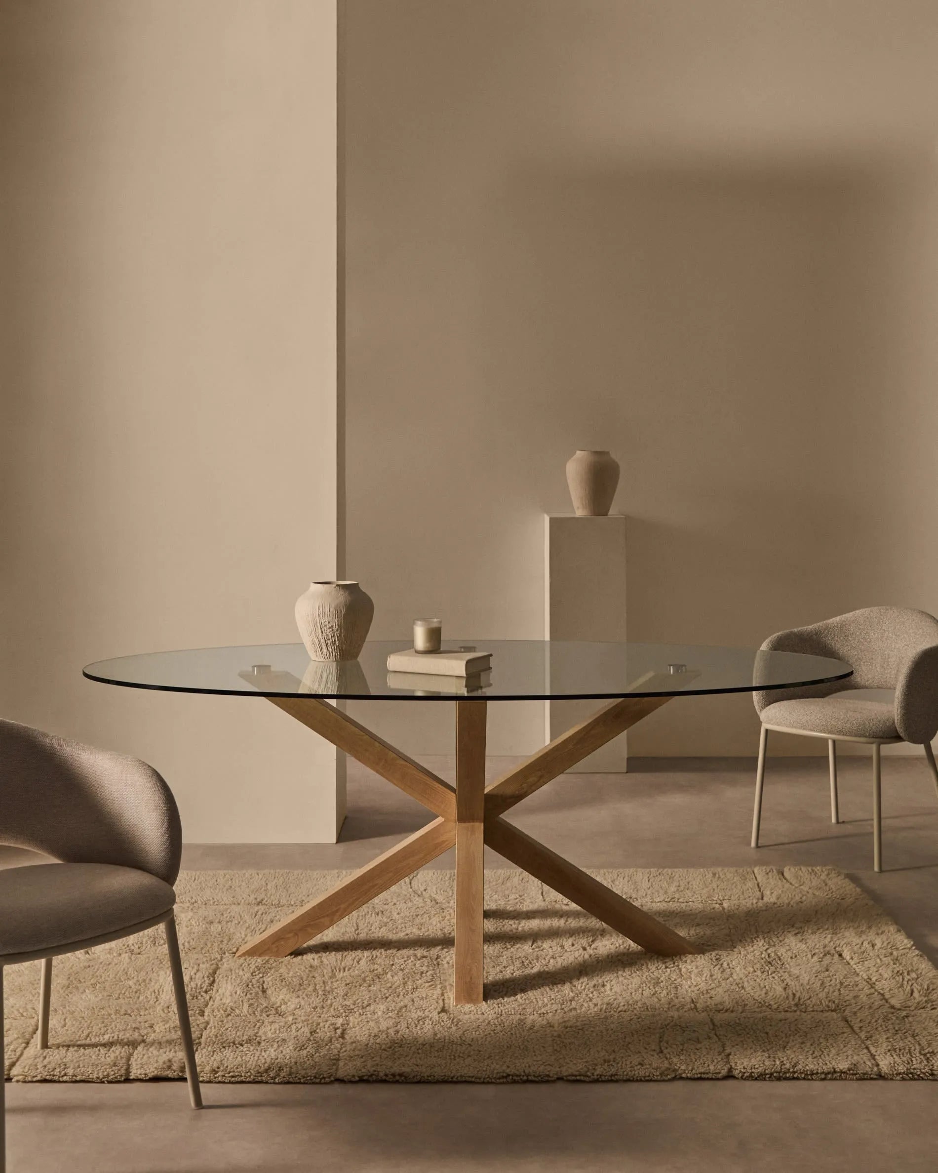Eleganter Wollteppich in Ecru, 200x300 cm, mit Jacquard-Muster, langlebig und pflegeleicht, ideal für stilvolle Räume.