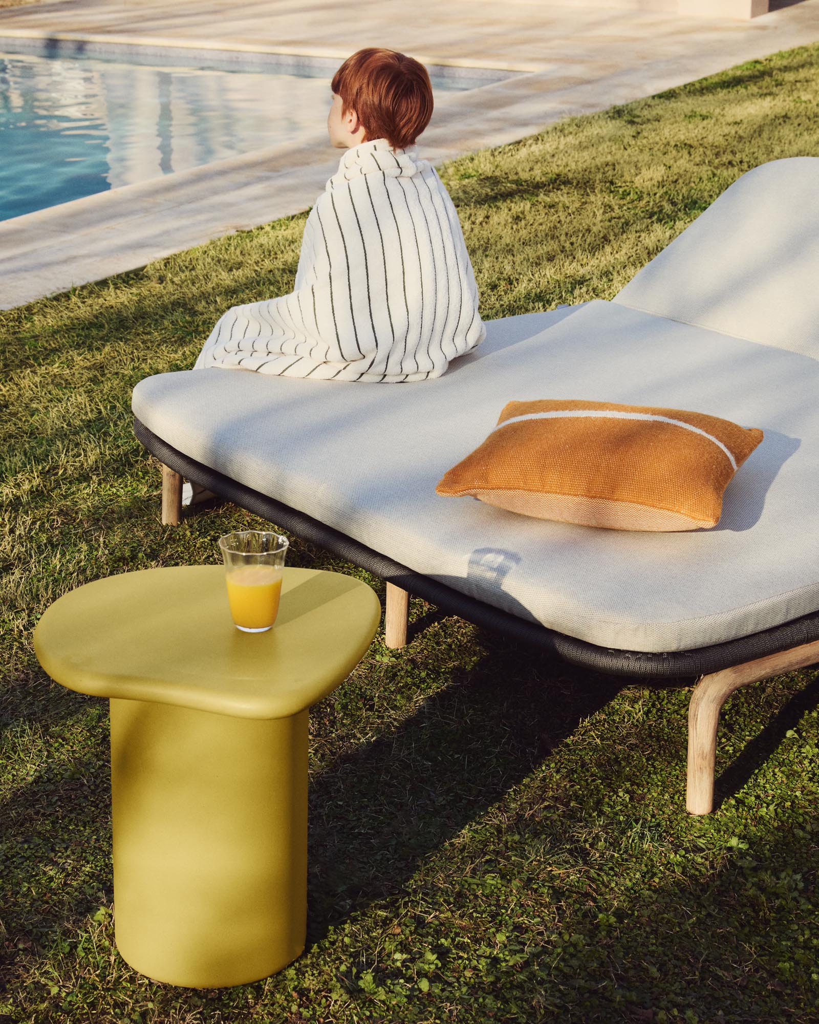 Handtuch Dorane aus 100 % Baumwolle mit grünen Streifen 100 x 150 cm in Grün präsentiert im Onlineshop von KAQTU Design AG. Handtuch ist von Kave Home