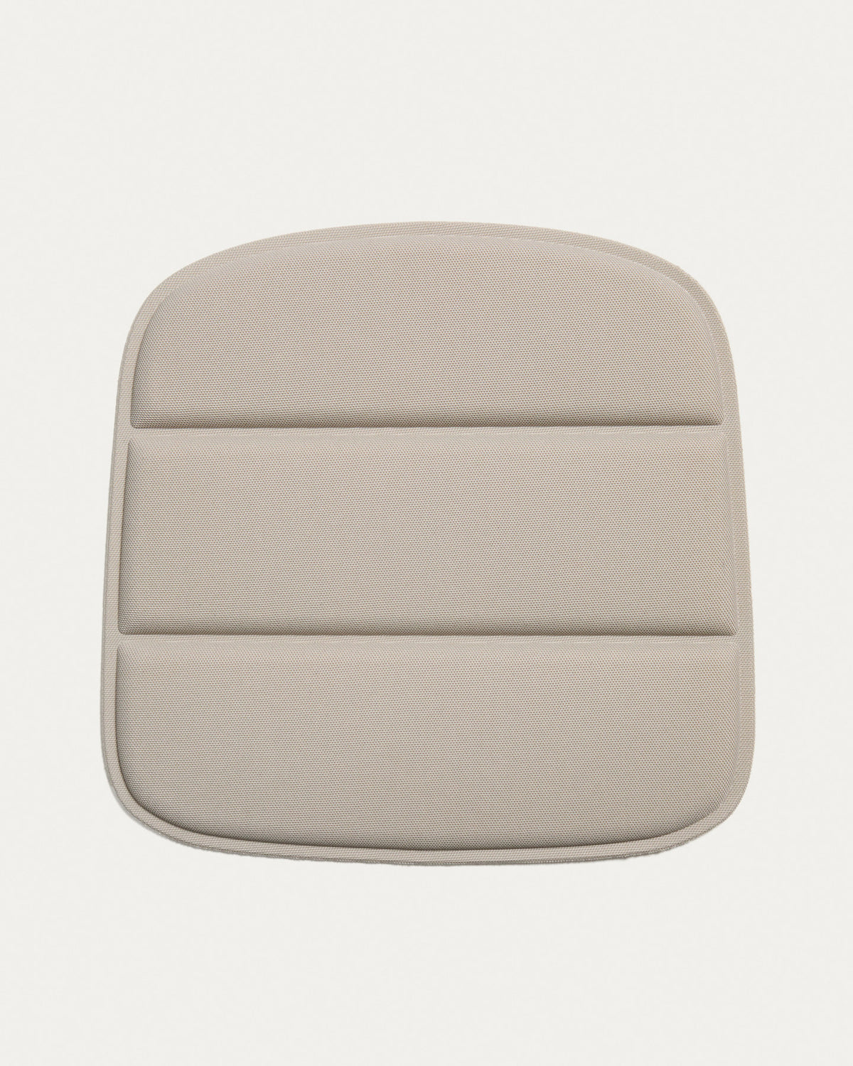 Stuhlkissen Sindera in Beige, 45 x 43 cm in Beige präsentiert im Onlineshop von KAQTU Design AG. Gartenkissen ist von Kave Home