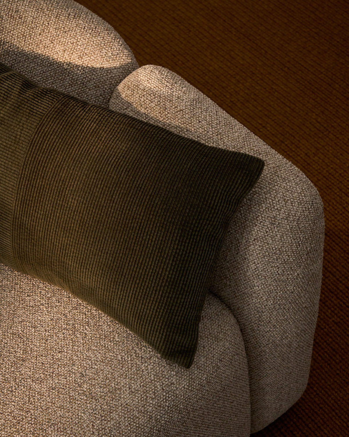 Grüner Kissenbezug Seliria aus Cord mit 100% Baumwolle, rechteckige Form, Grösse 30 x 50 cm, von Kave Home für Dekokissen.