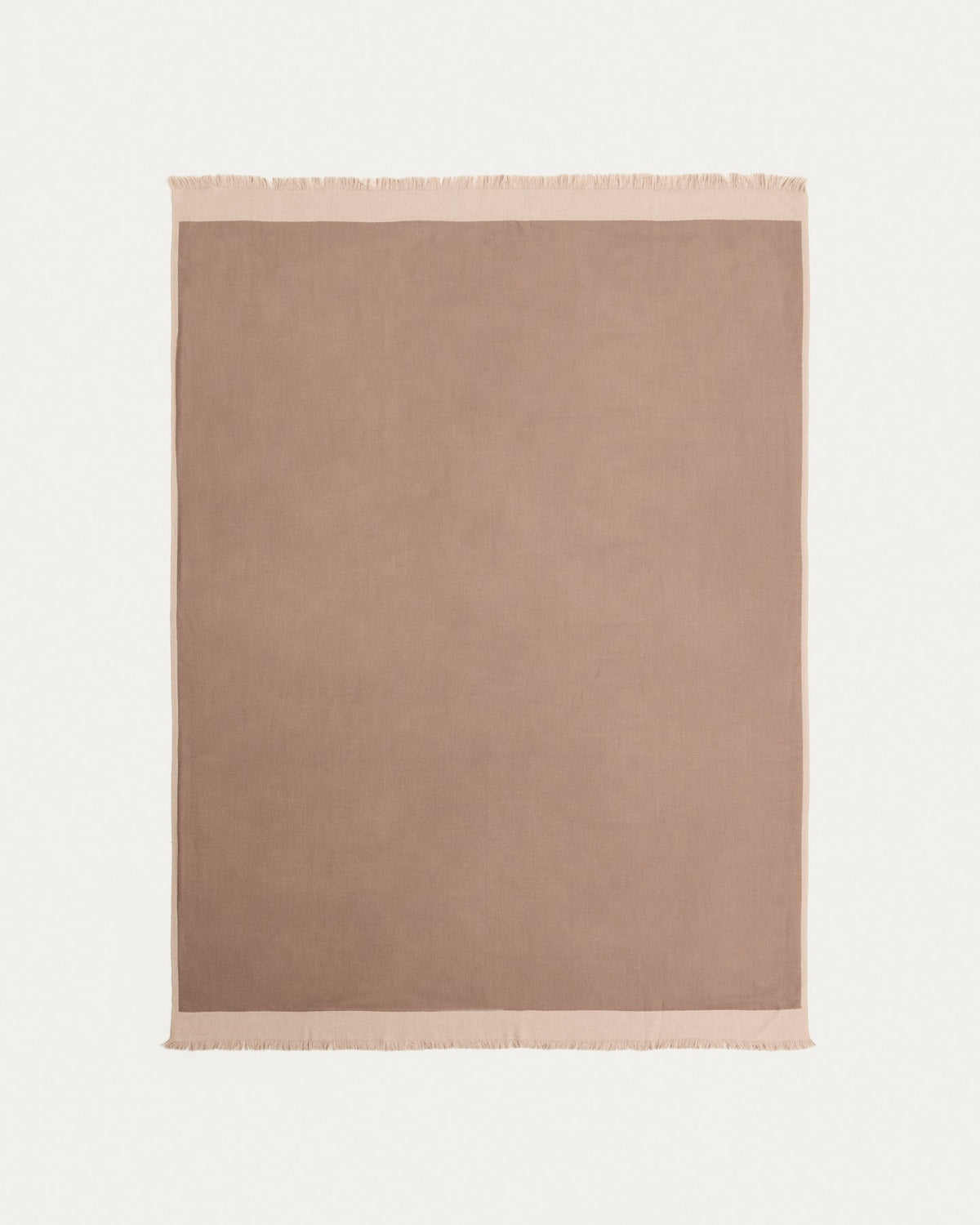 Wendbare Wolldecke Orlet in Grau und Beige aus 100% Wolle, rechteckige Form mit Fransen an den Rändern, Grösse 130x170 cm.