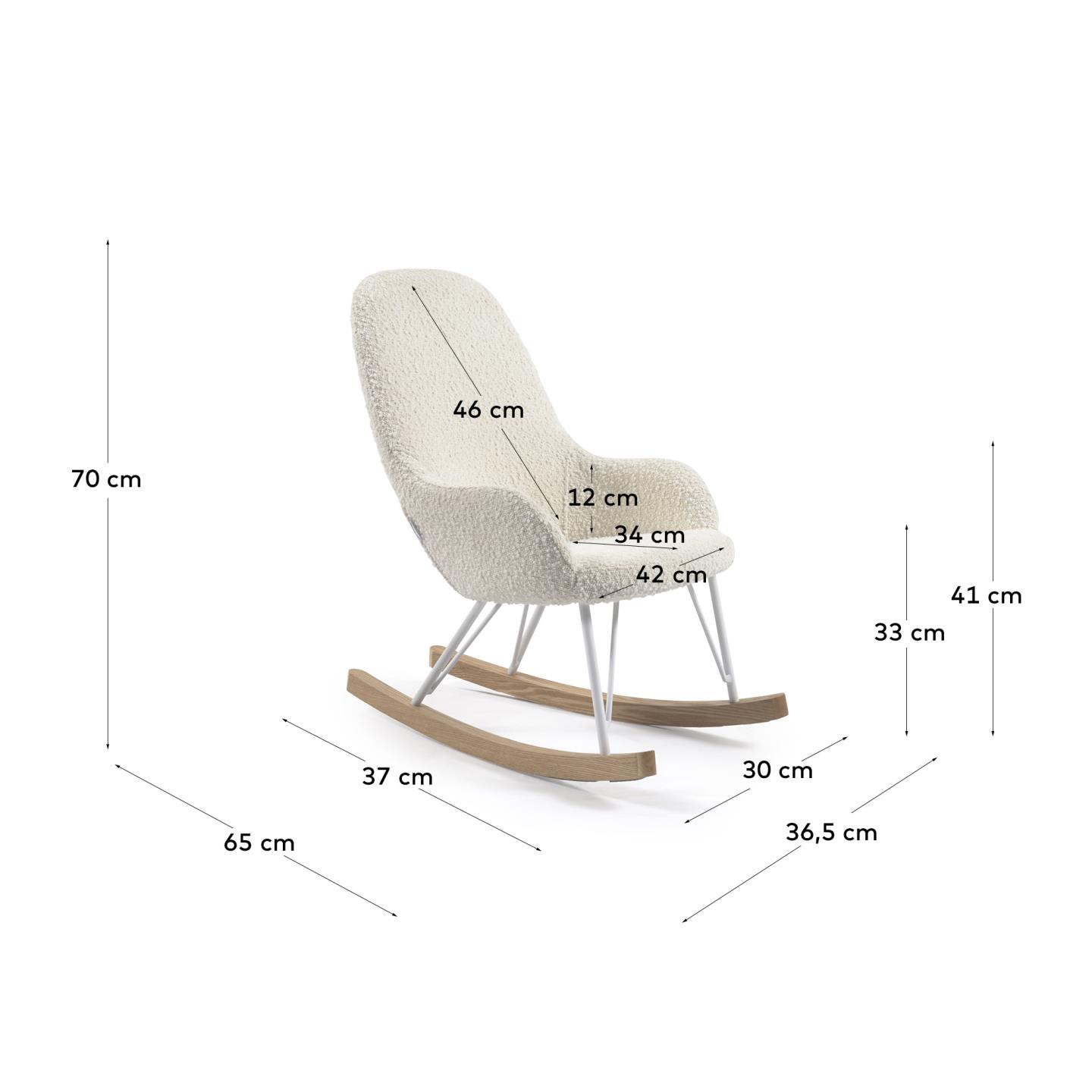 Der Joey Schaukelstuhl für Kinder von Kave Home bietet modernes Design und weichen weißen Bouclé-Stoff für gemütliche Momente.