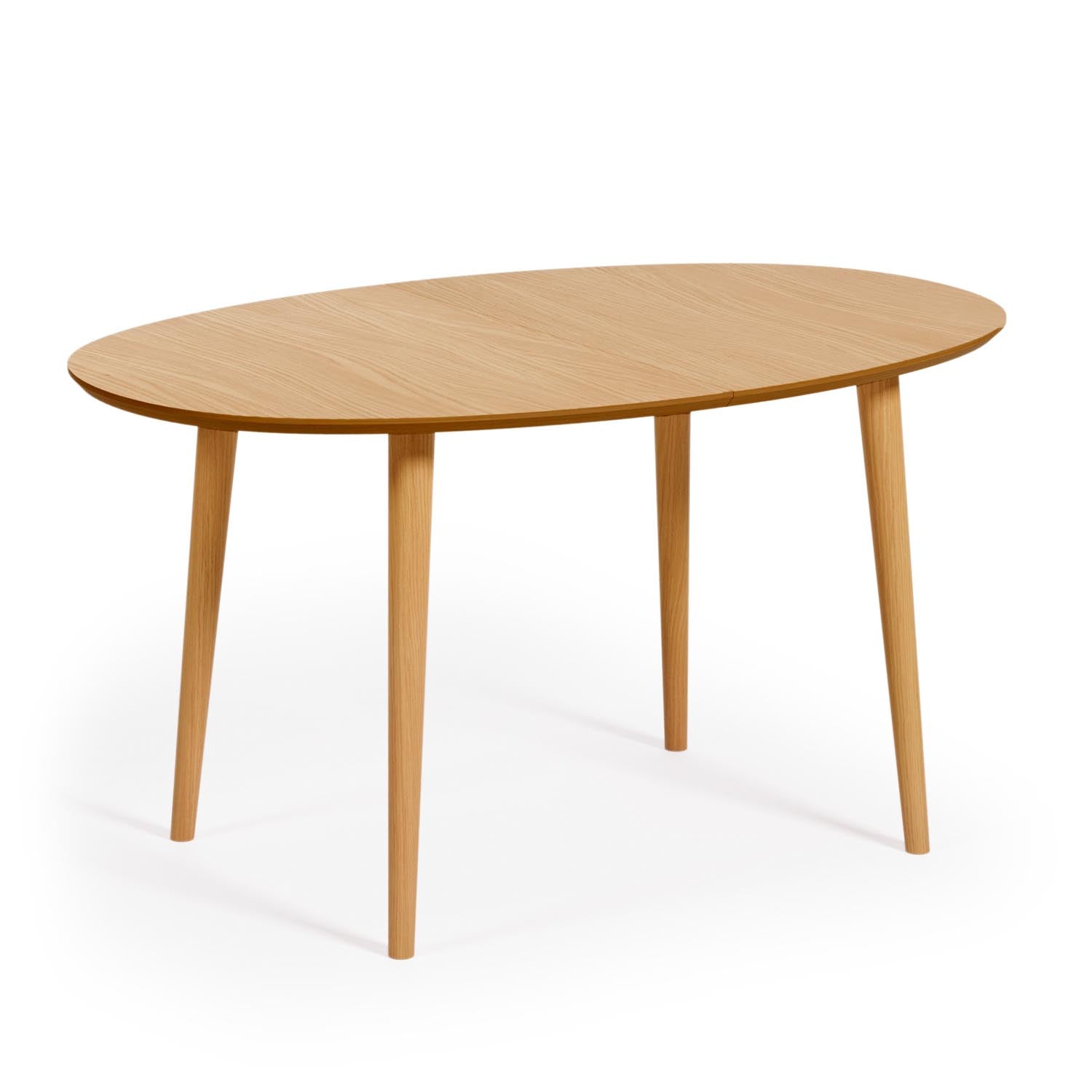 Eleganter Oqui Ausziehtisch: Eichenfurnier, massive Gummibaumholzbeine, Ø 140-220 cm, modern und gesellig.