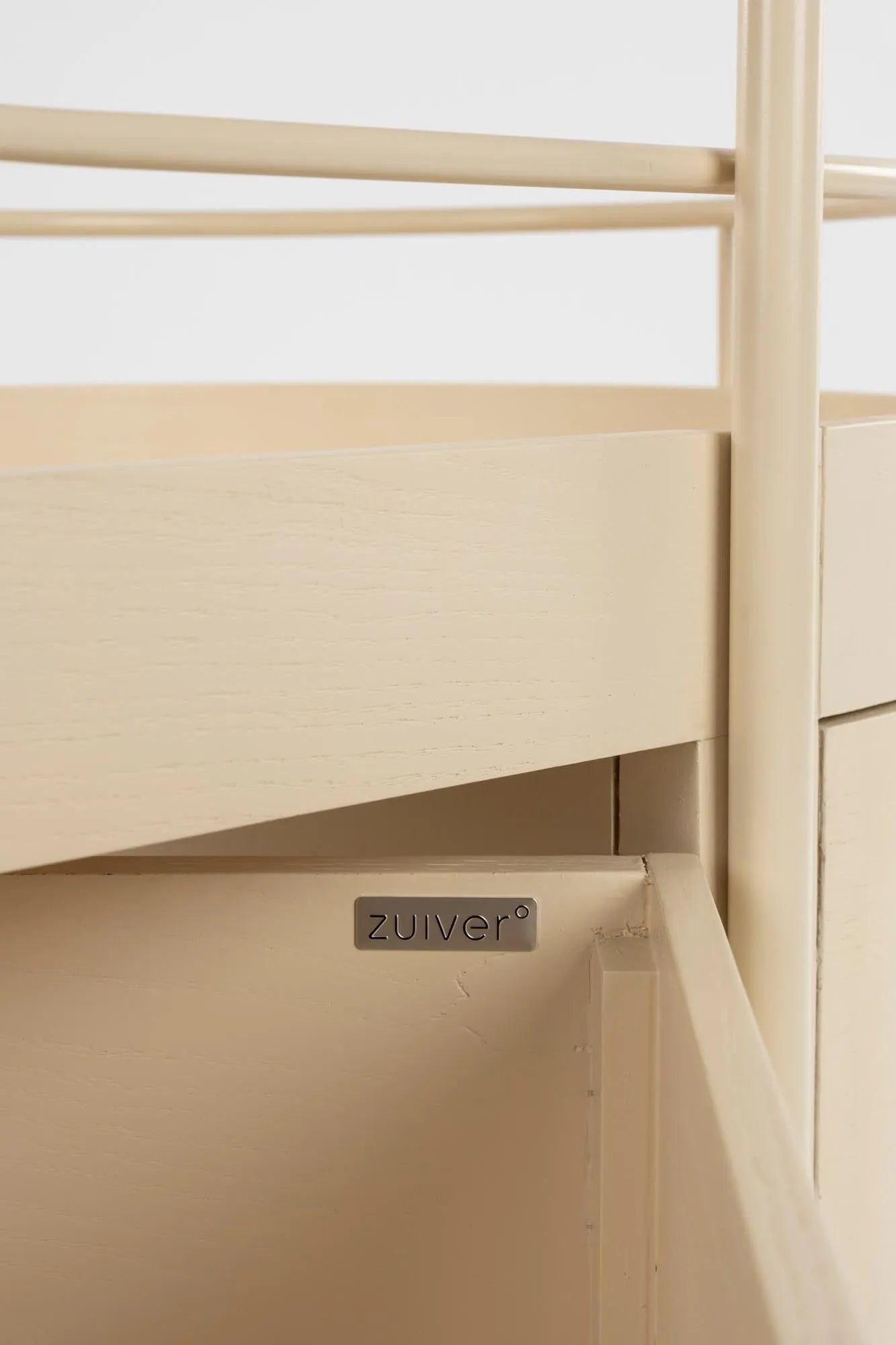 Trolley Wim in Beige präsentiert im Onlineshop von KAQTU Design AG. Servierwagen ist von Zuiver