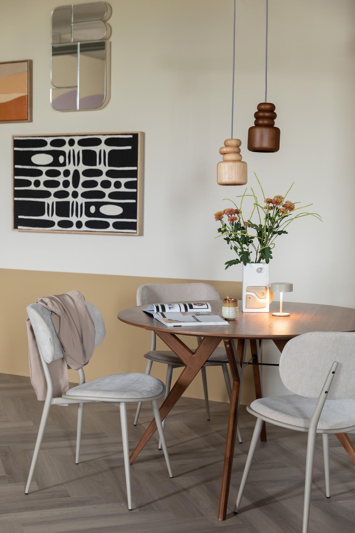 Pendellampe Dicky in Braun präsentiert im Onlineshop von KAQTU Design AG. Pendelleuchte ist von Zuiver