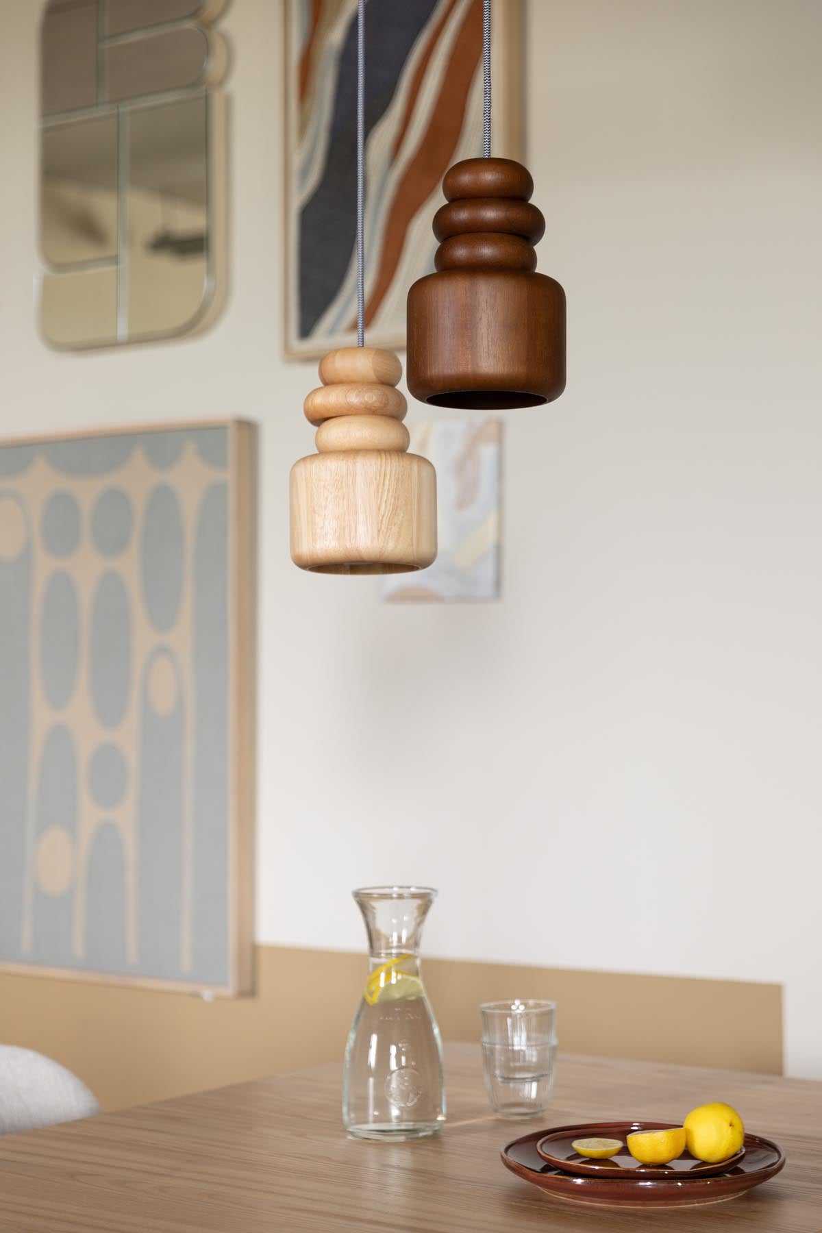 Pendellampe Dicky in Braun präsentiert im Onlineshop von KAQTU Design AG. Pendelleuchte ist von Zuiver