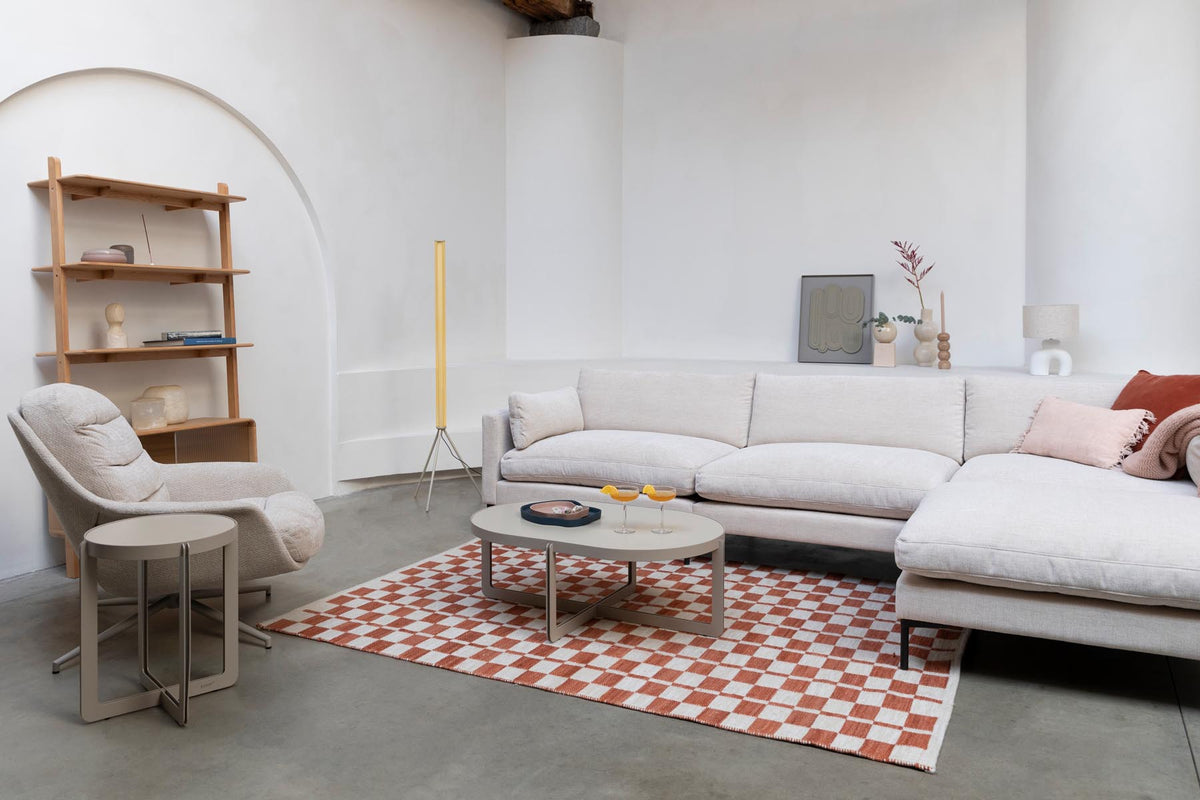 Summer Sofa 4,5-Sitzer in Creme präsentiert im Onlineshop von KAQTU Design AG. 4er Sofa ist von Zuiver