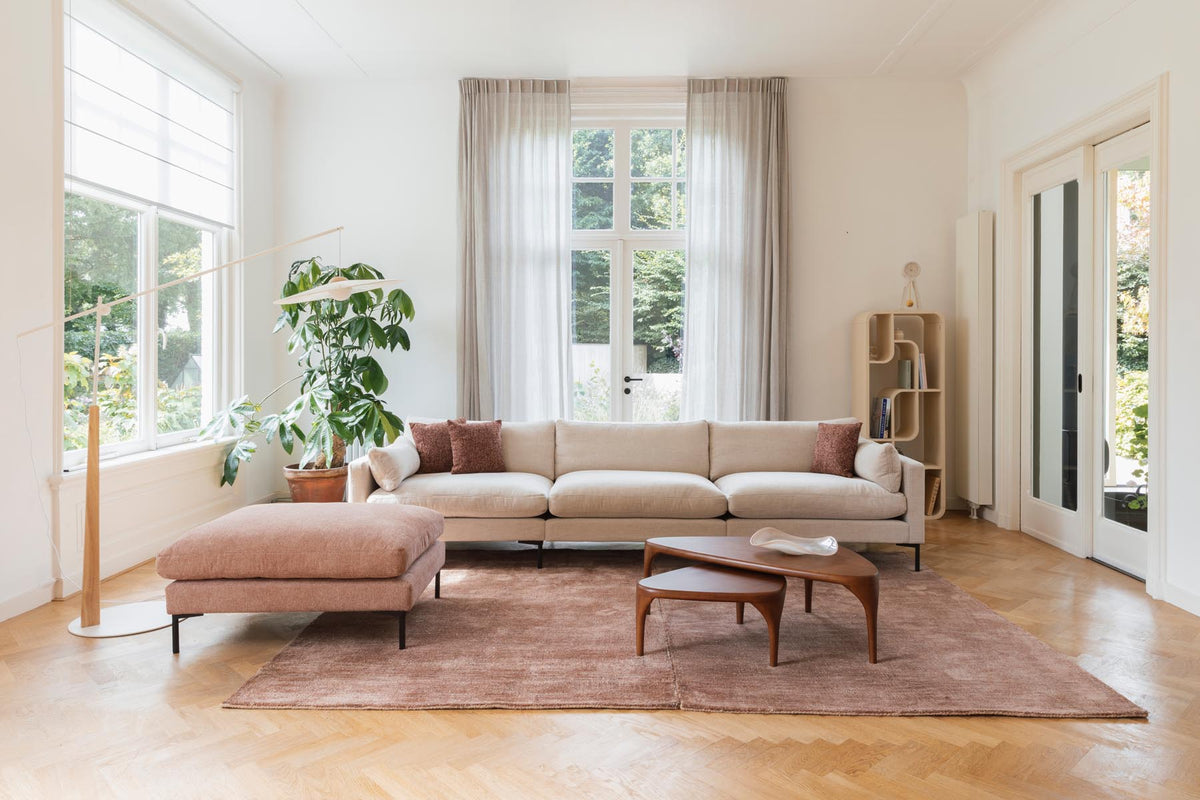 Summer Sofa 4,5-Sitzer in Creme präsentiert im Onlineshop von KAQTU Design AG. 4er Sofa ist von Zuiver