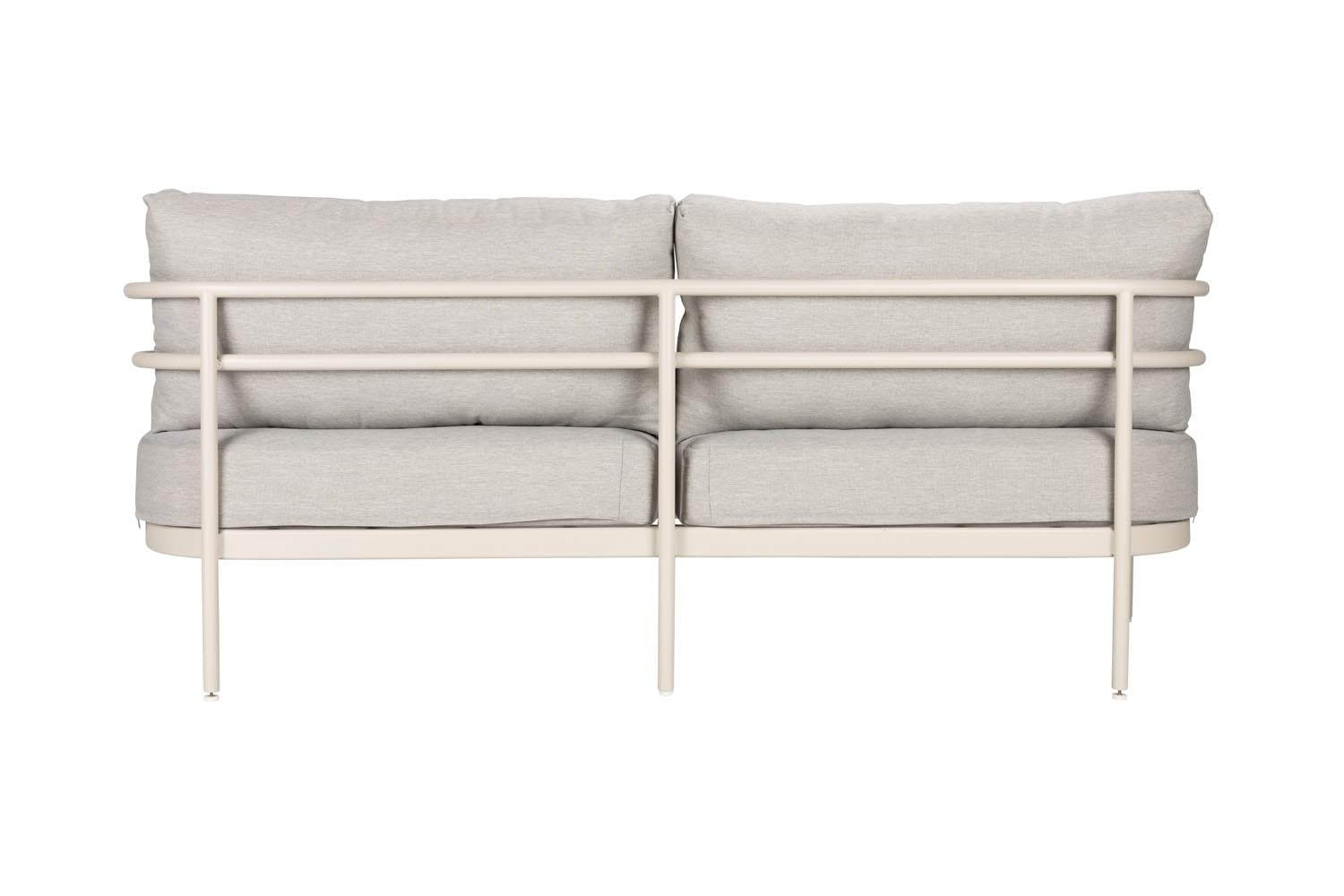 Das Vista Outdoor Set von Zuiver bietet stilvolles Design und Komfort für moderne Außenbereiche.
