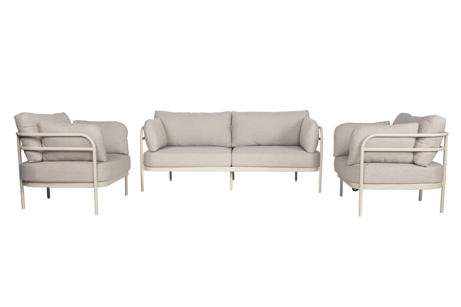 Das Vista Outdoor Set von Zuiver: Modernes Design, wetterfeste Materialien, vielseitige Konfigurationen für stilvolle Entspannung im Freien.