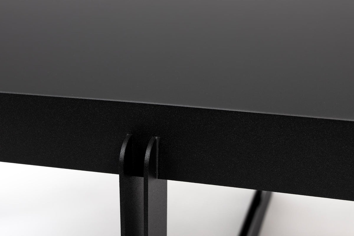 Couchtisch Centre Oval in Schwarz präsentiert im Onlineshop von KAQTU Design AG. Couchtisch ist von Zuiver