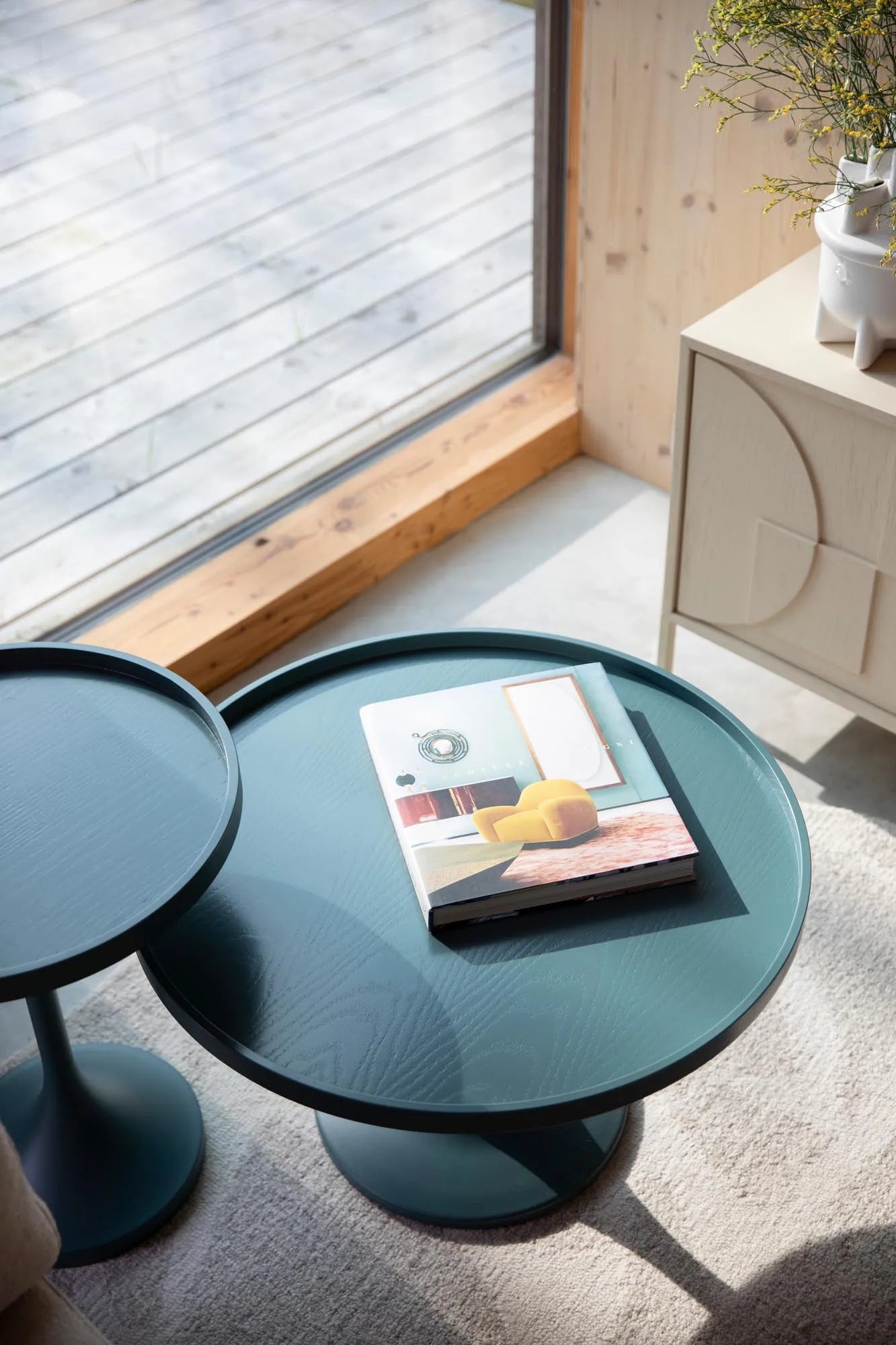 Beistelltisch Jason Beige in Beige präsentiert im Onlineshop von KAQTU Design AG. Beistelltisch ist von Zuiver