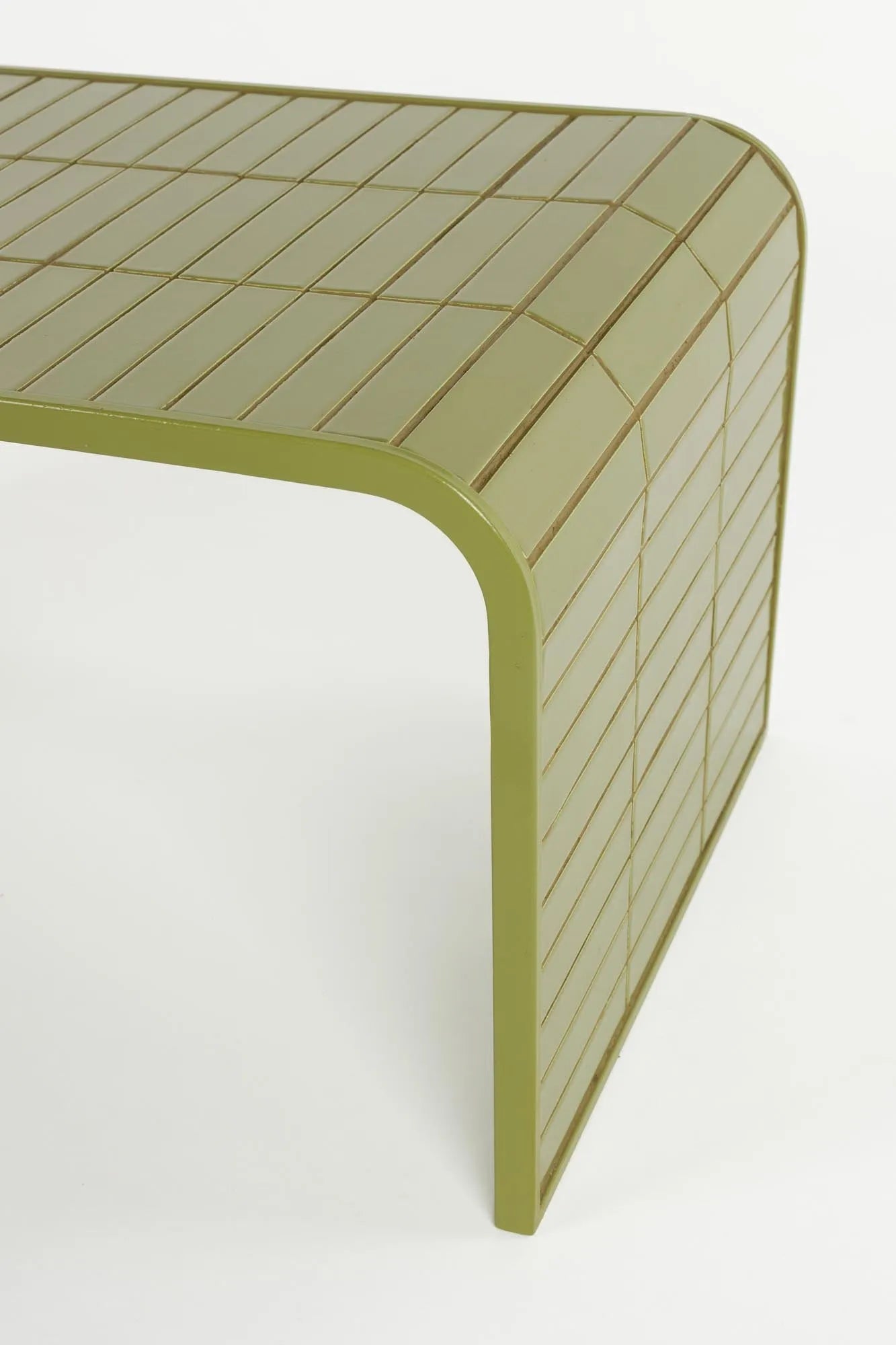 Sofatisch Tiles in Grün präsentiert im Onlineshop von KAQTU Design AG. Beistelltisch ist von Zuiver