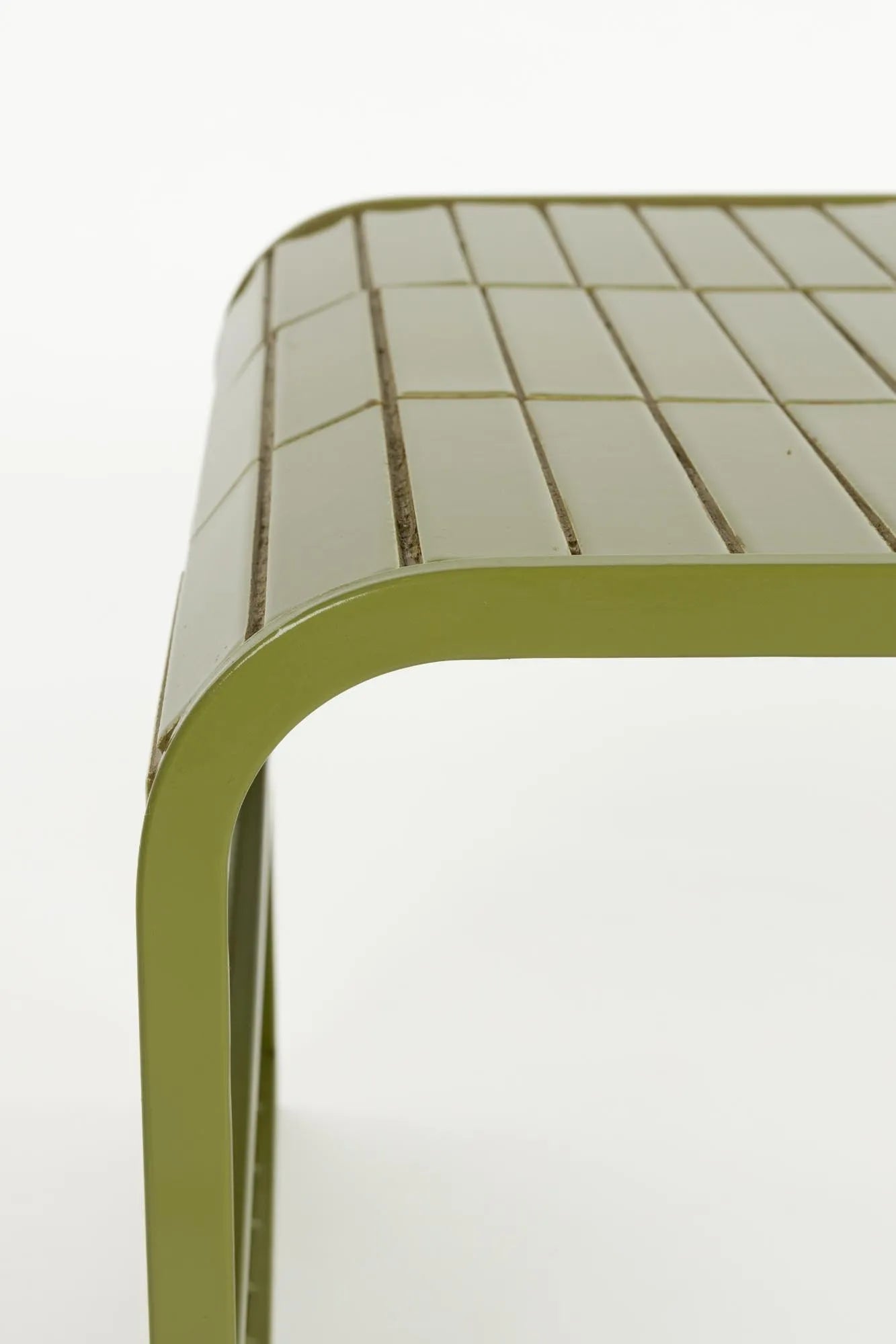 Sofatisch Tiles in Grün präsentiert im Onlineshop von KAQTU Design AG. Beistelltisch ist von Zuiver