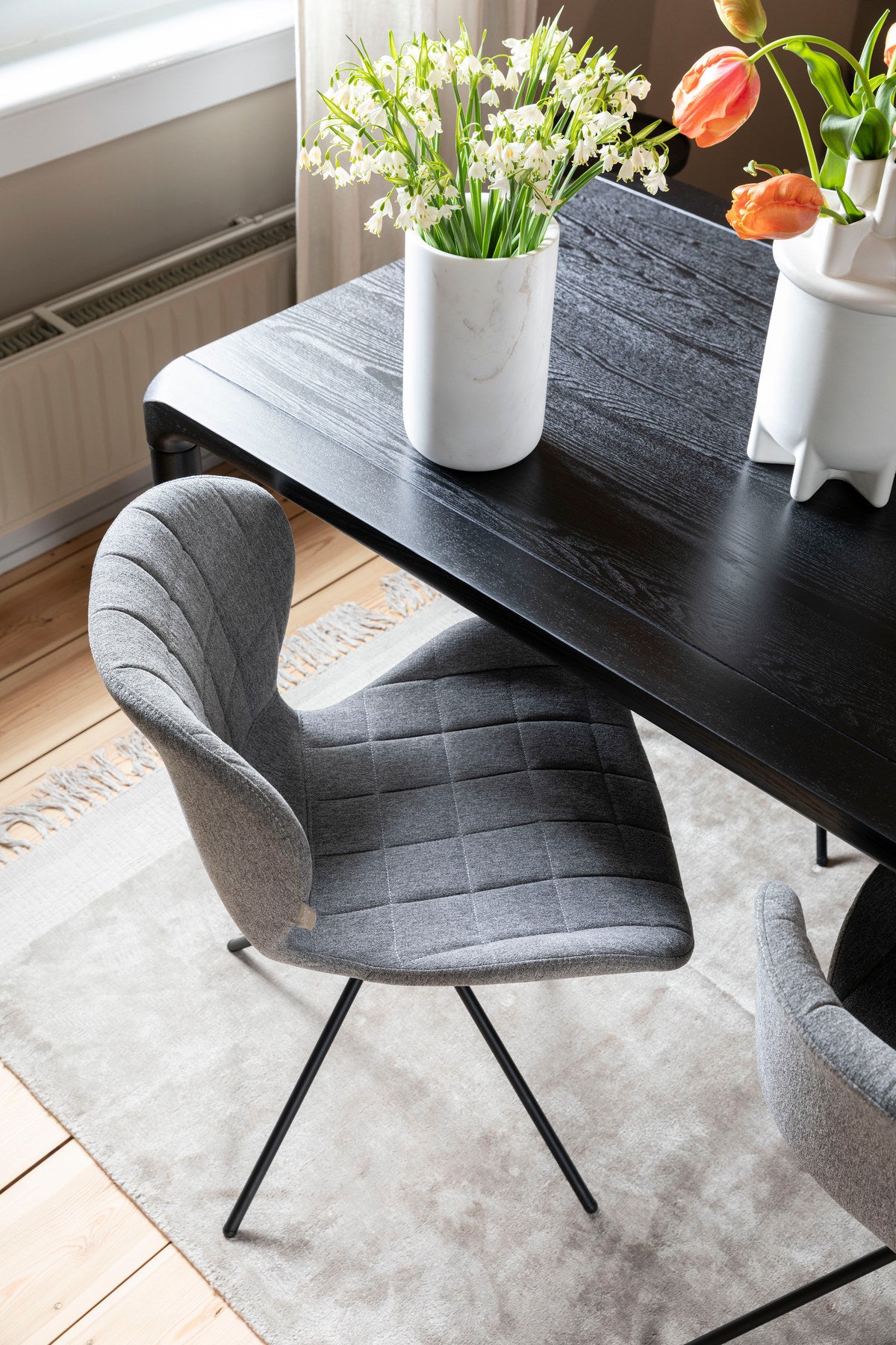 Tisch Storm in Schwarz präsentiert im Onlineshop von KAQTU Design AG. Esstisch ist von Zuiver